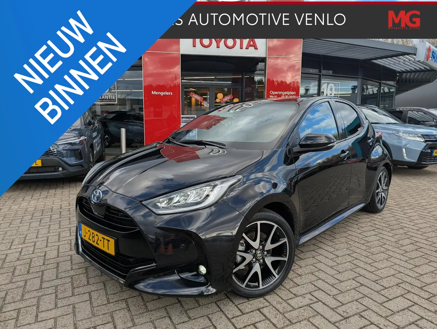 Toyota Yaris 1.5 Hybrid Executive 1ste Eig | PDC | Navi | Carpl Noir - 1