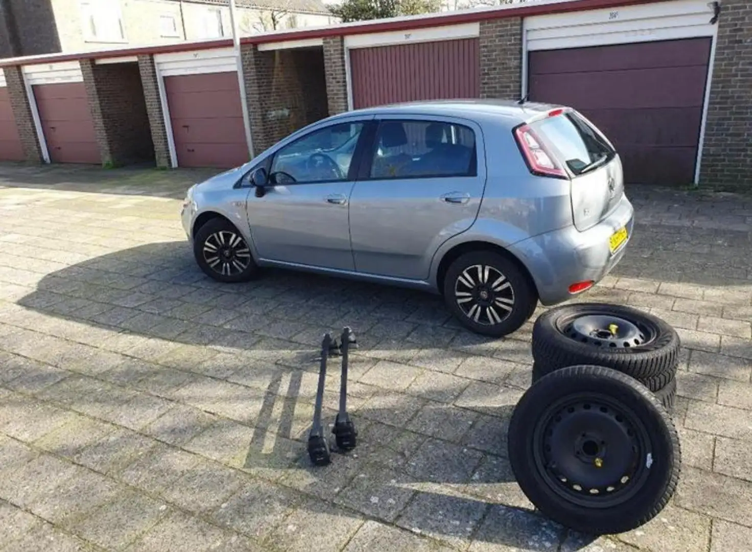 Fiat Punto Punto 0.9 TwinAir Easy Grey - 2