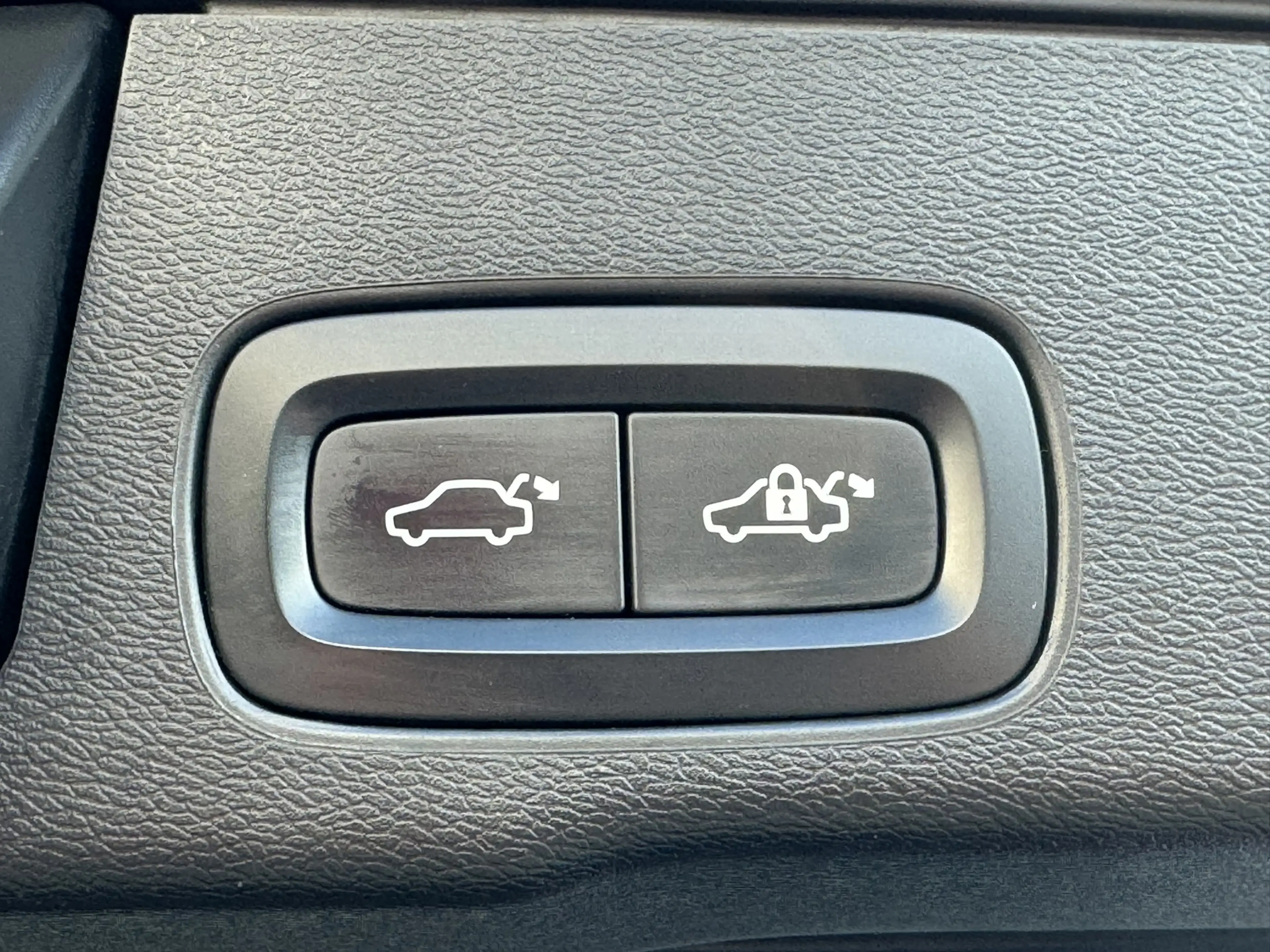 Volvo XC60 2.0 B4 Business R -Line Pro Panodak Volleder Adapt — photo 44