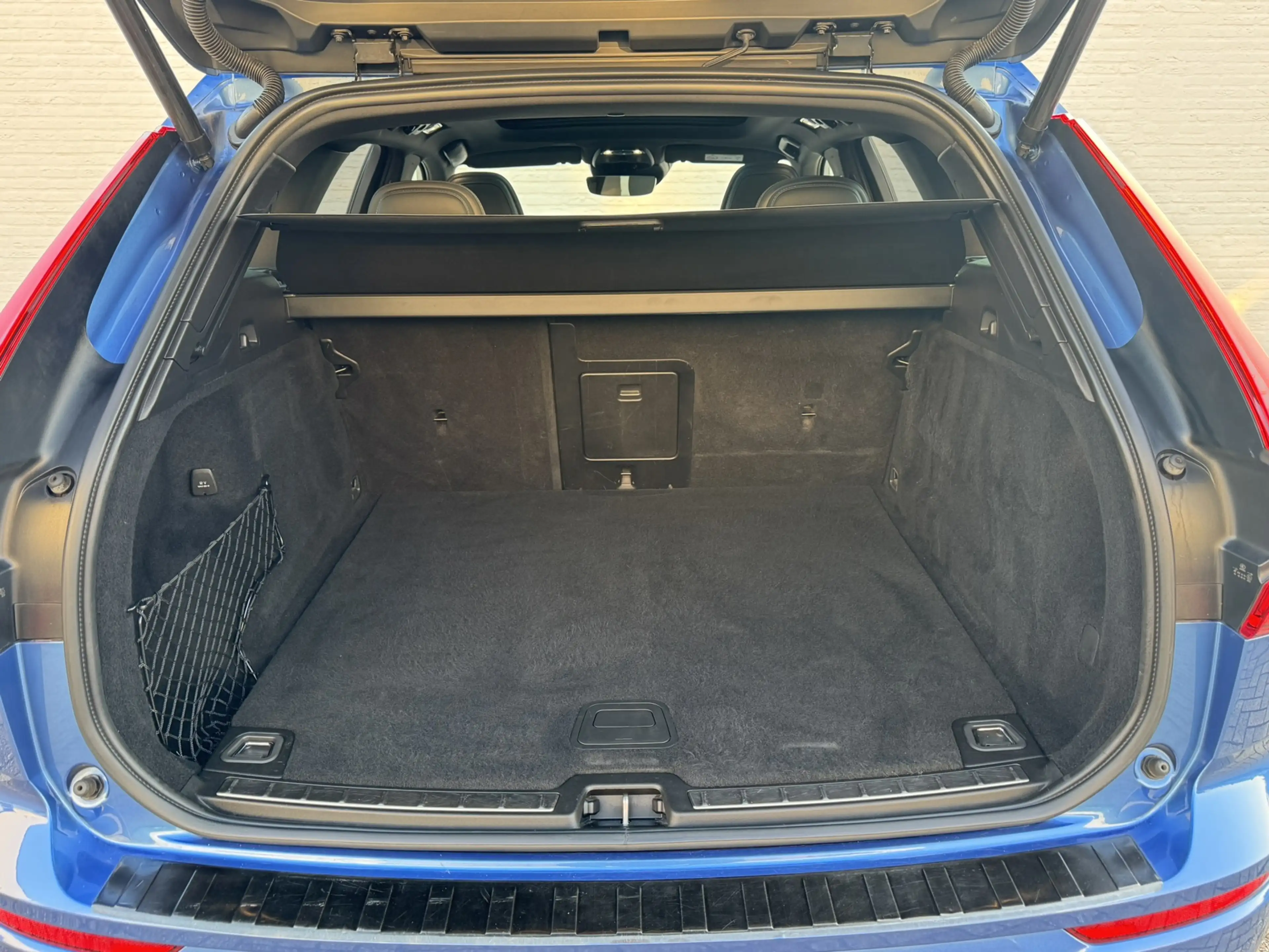 Volvo XC60 2.0 B4 Business R -Line Pro Panodak Volleder Adapt — photo 18