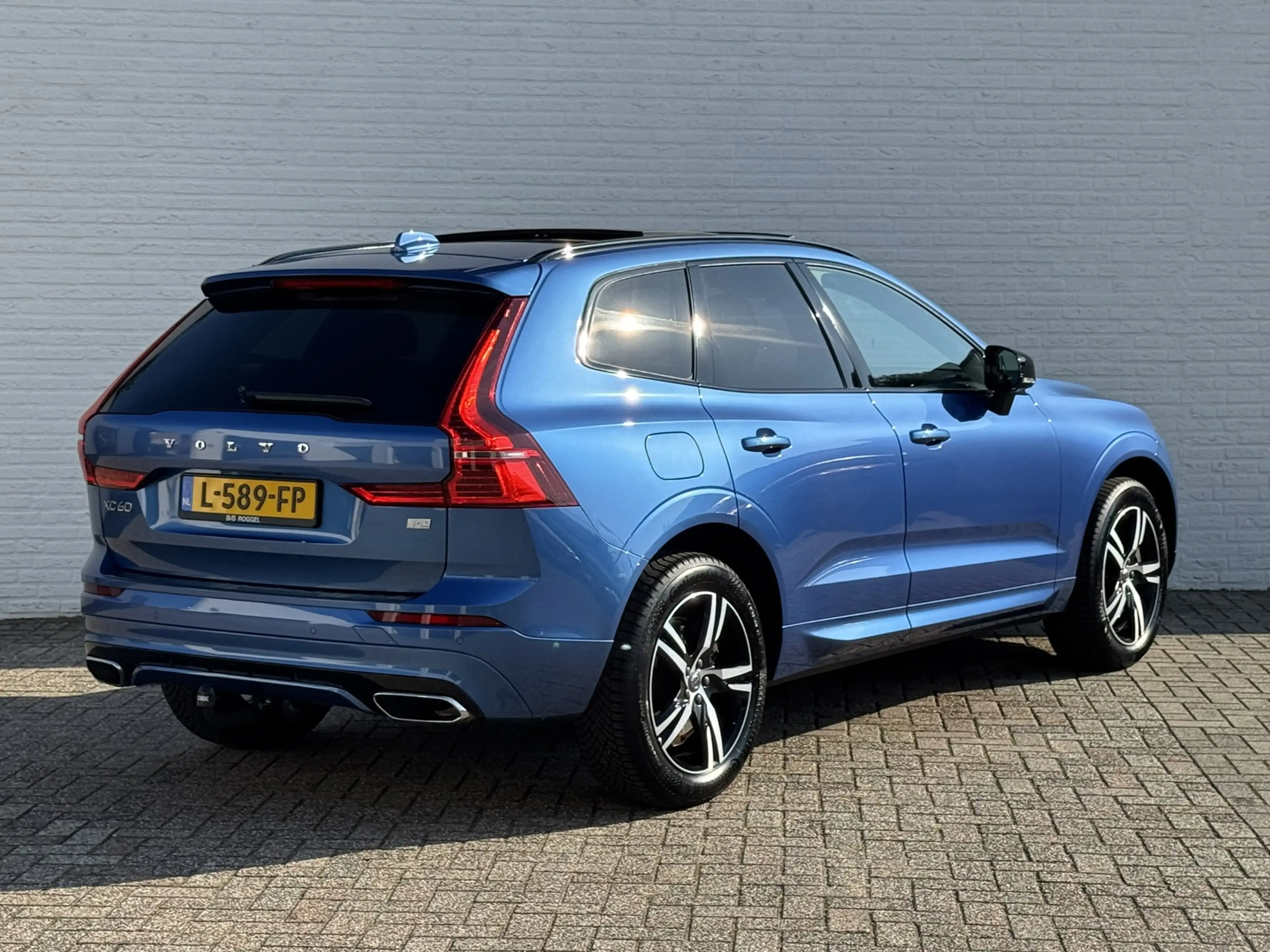 Volvo XC60 2.0 B4 Business R -Line Pro Panodak Volleder Adapt — photo 5