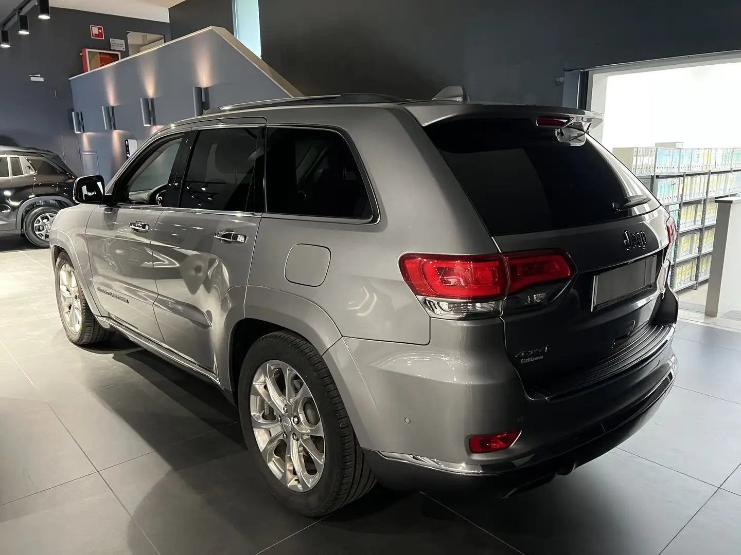 Jeep Grand Cherokee 3.0 V6 CRD 250 CV Multijet II Summit Silber - 2