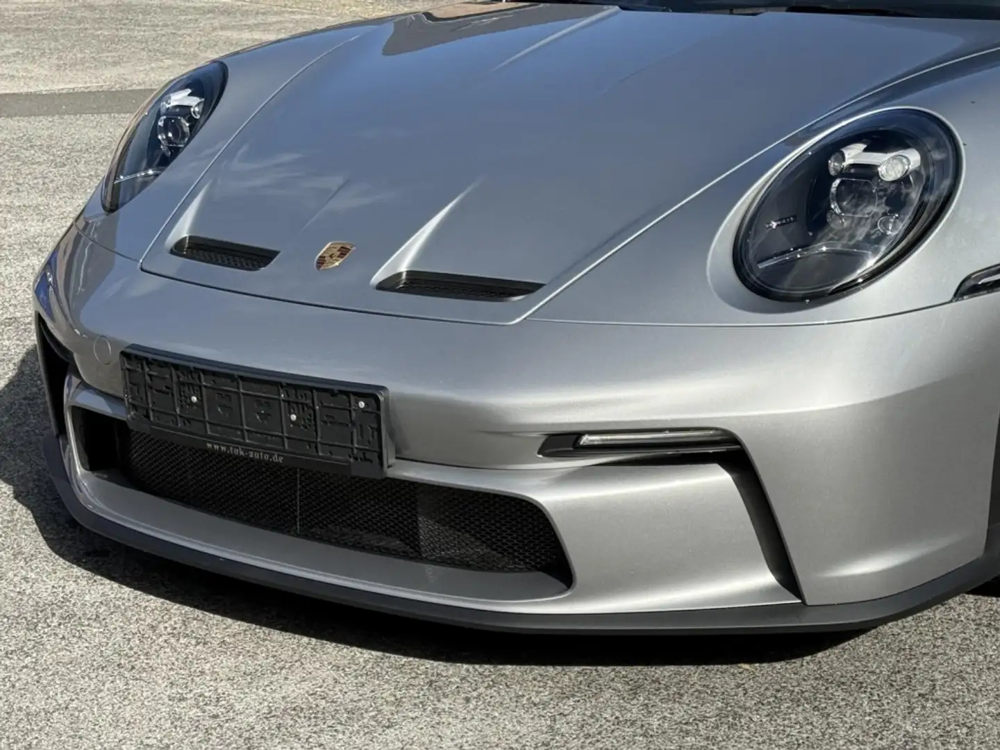 Porsche 992 GT3 Touring Package Plateado - 2