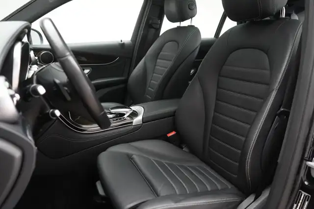 Mercedes-Benz 300 view 11