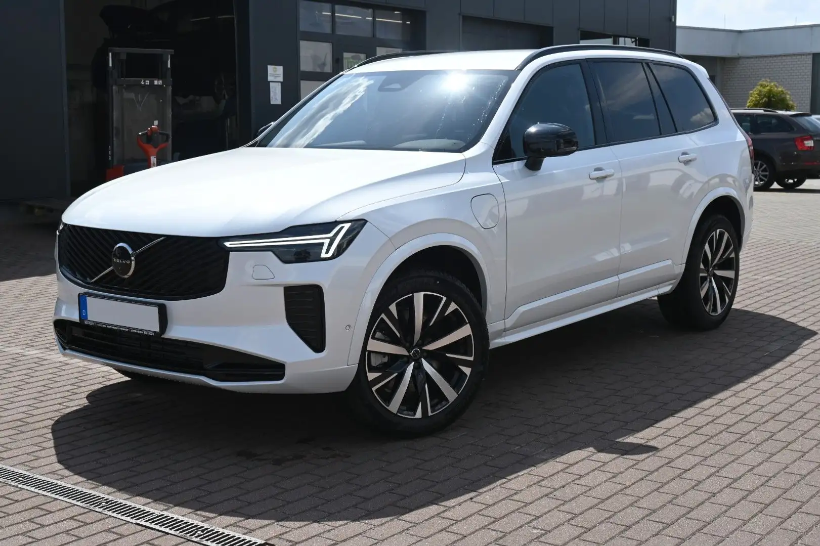 Volvo XC90 T8 RC AWD Plus Dark*STDHZG*360°*ACC* Weiß - 1