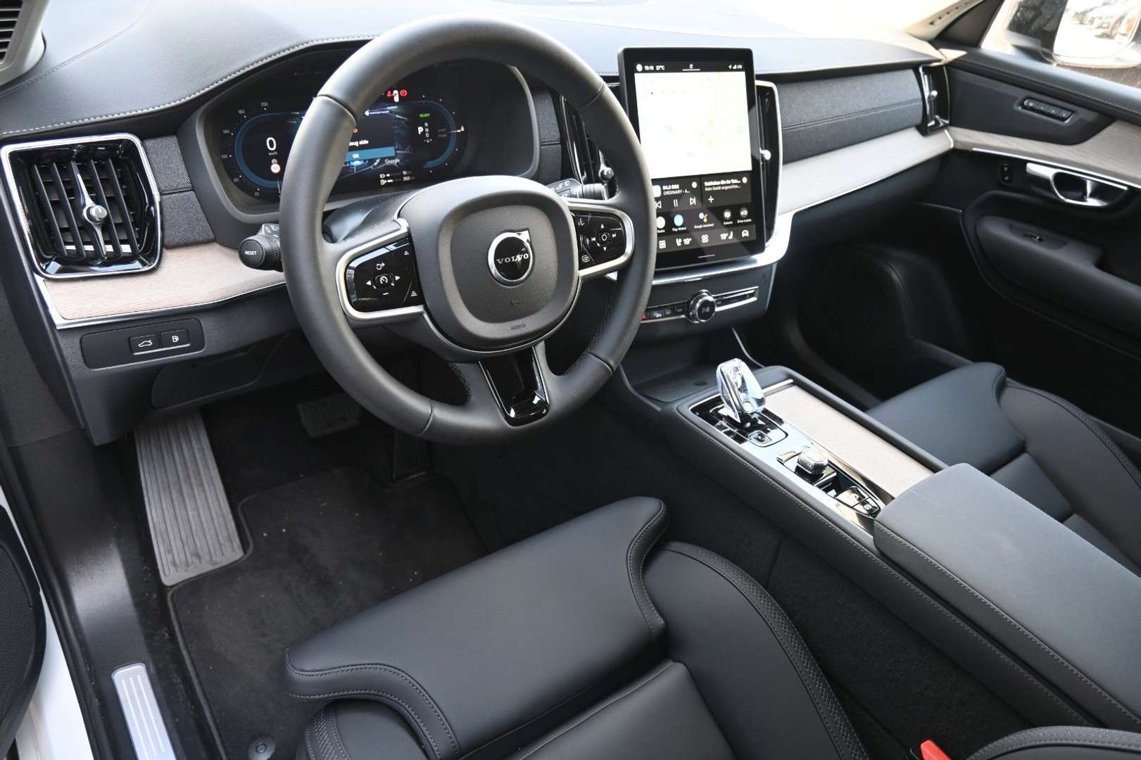 Volvo XC90 T8 Plus - 2025 - Joinsteer - #12