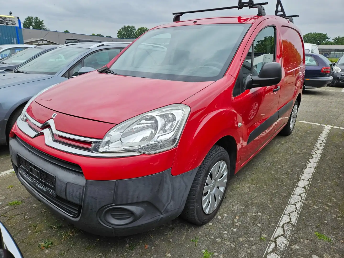 Citroen Berlingo L1 1.6 VTi Niveau B Rot - 1