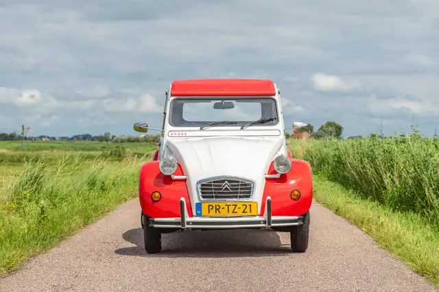 Citroen 2CV 6 Dolly