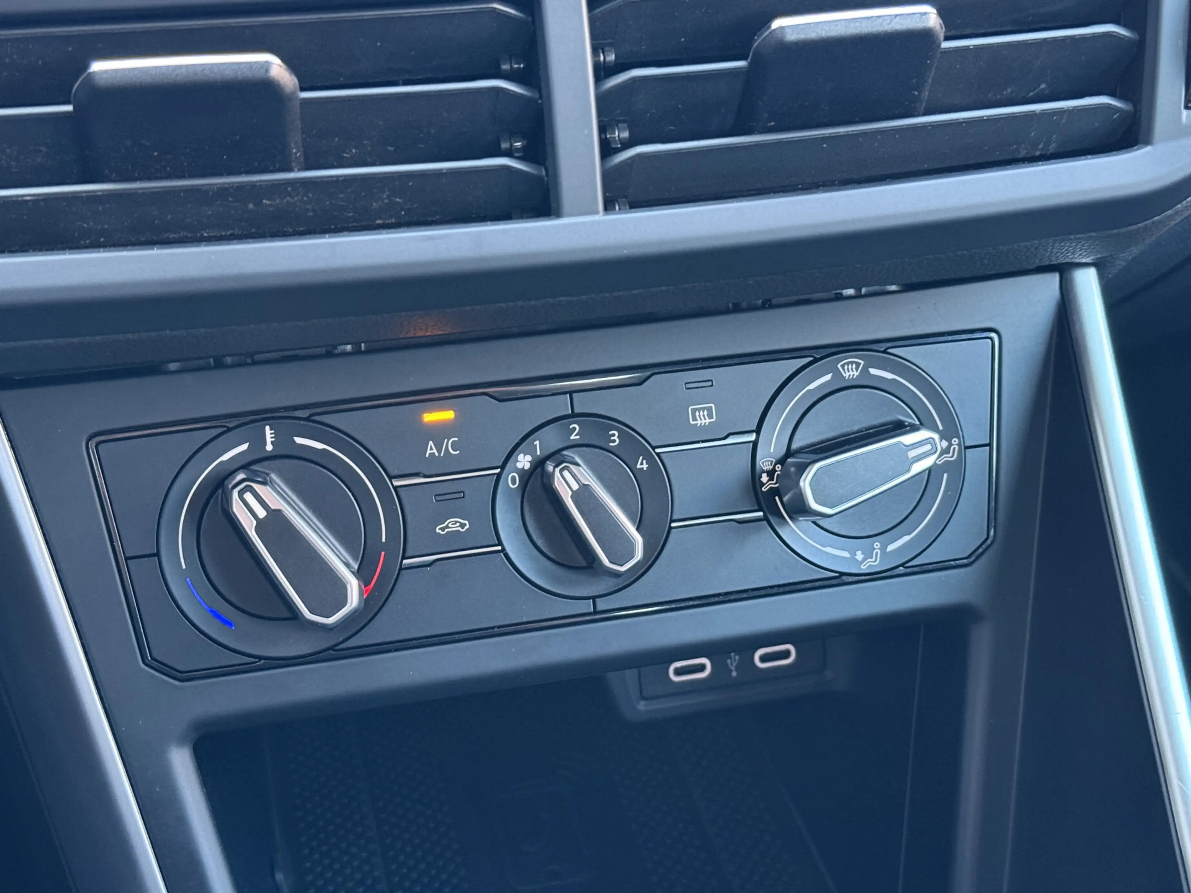 Volkswagen Taigo BWJ 2022 1.0 96 PK TSI Life CARPLAY + ANDROID | D — photo 23