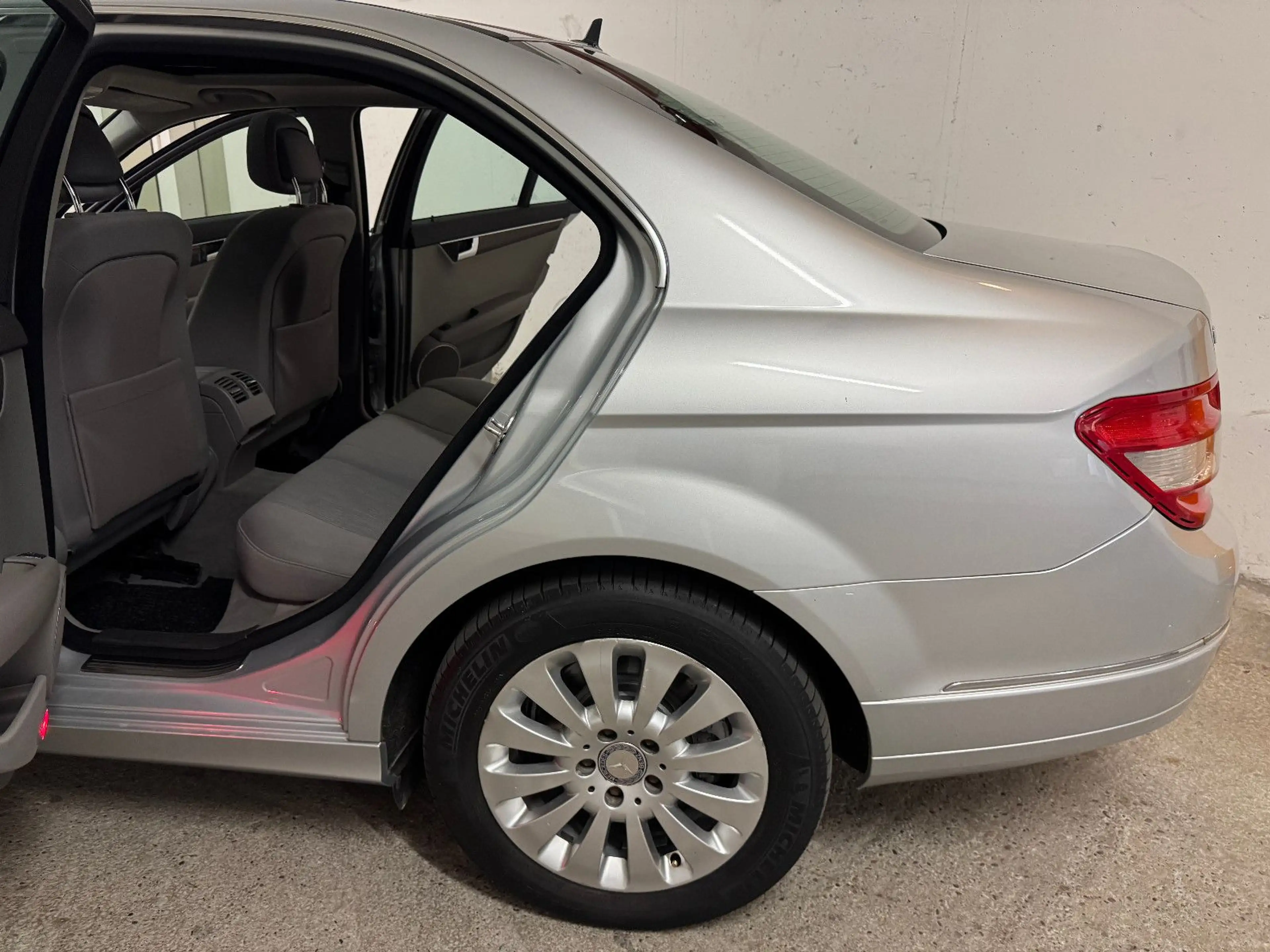 Mercedes-Benz C 220 CDI ELEGANCE|GSSD|AHK|S-HEFT|TÜV NEU|1HAND — photo 24