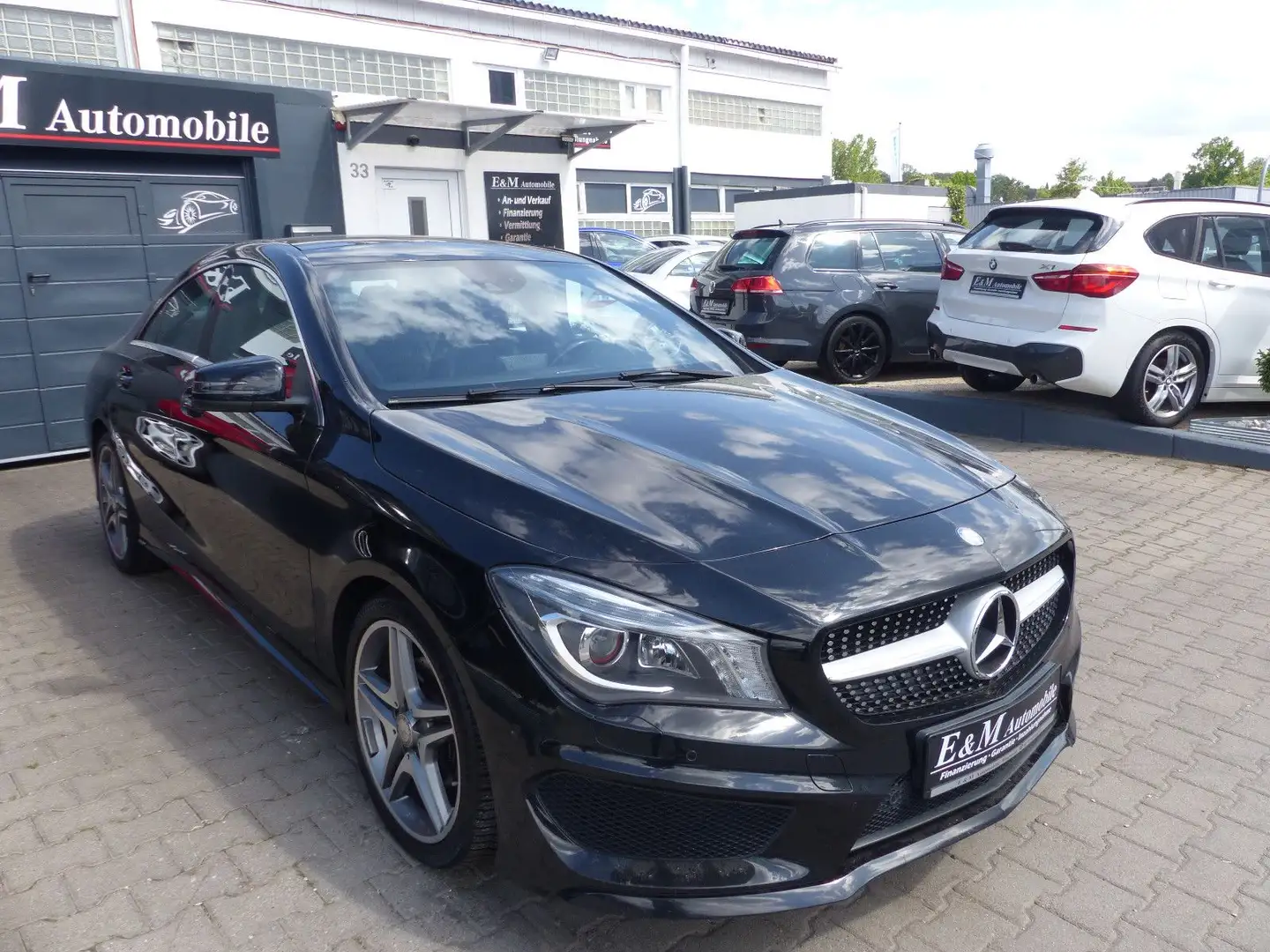 Mercedes-Benz CLA 200 Automatik*AMG-LINE*PANO*NAVI*KAMERA*LED* Noir - 2