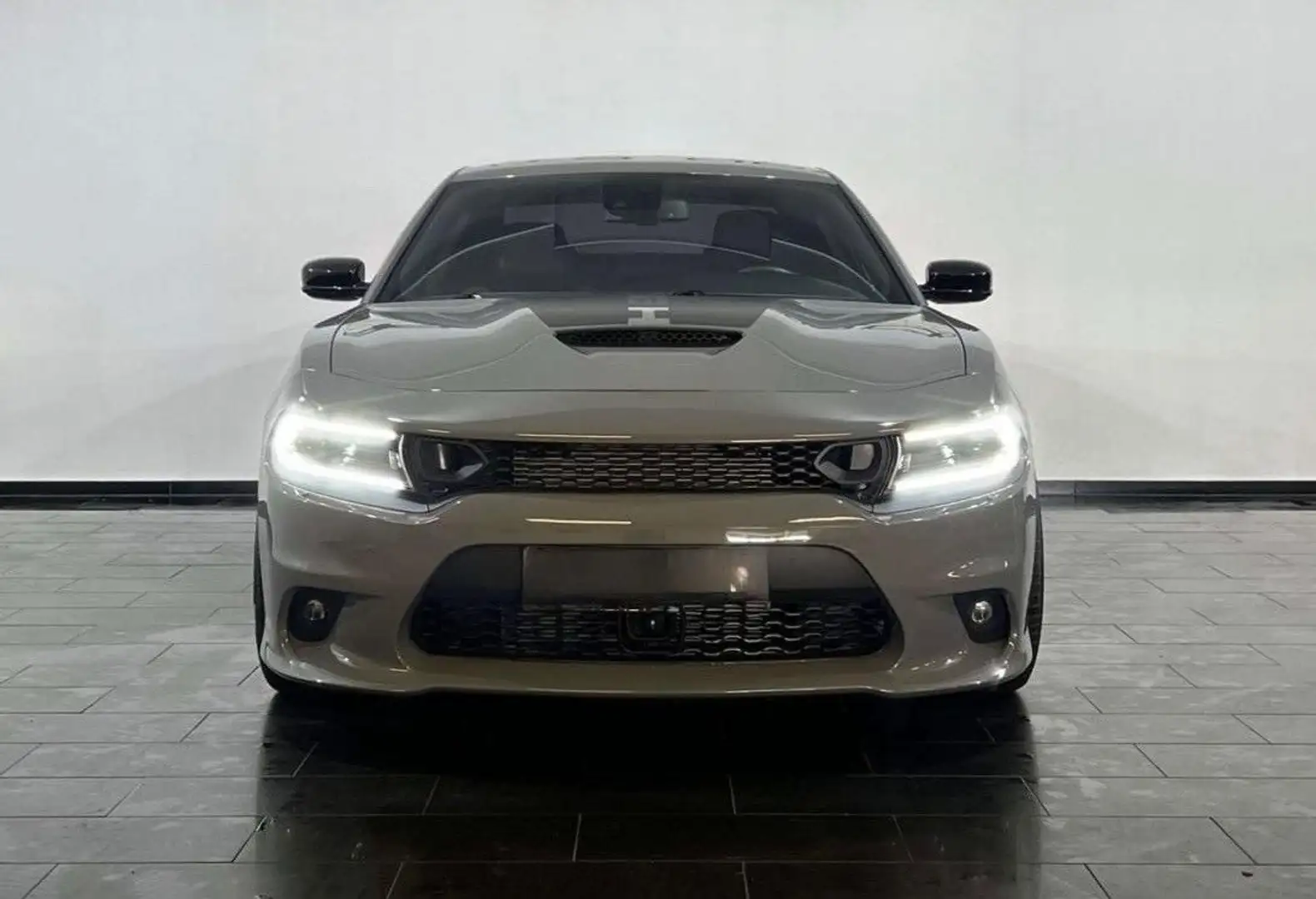 Dodge Charger 6.4 HEMI 392 Gris - 2