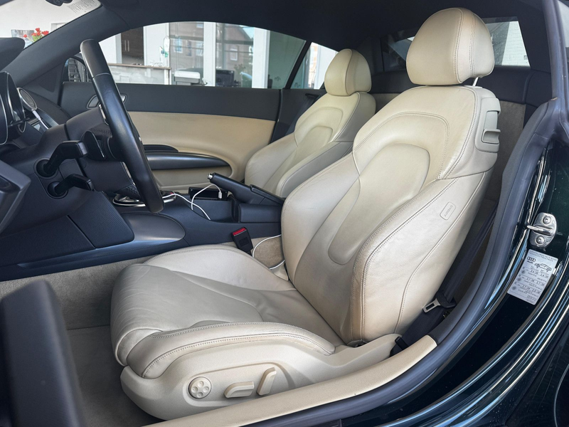 Audi R8 Coupe 4.2 FSI quattro "Xenon/PDC/V10-Umbau" — photo 10