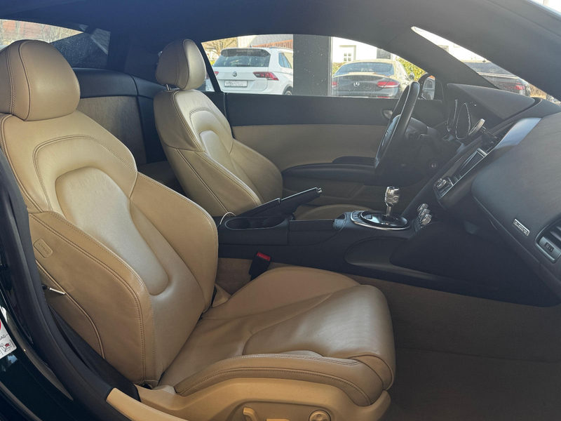 Audi R8 Coupe 4.2 FSI quattro "Xenon/PDC/V10-Umbau" — photo 12