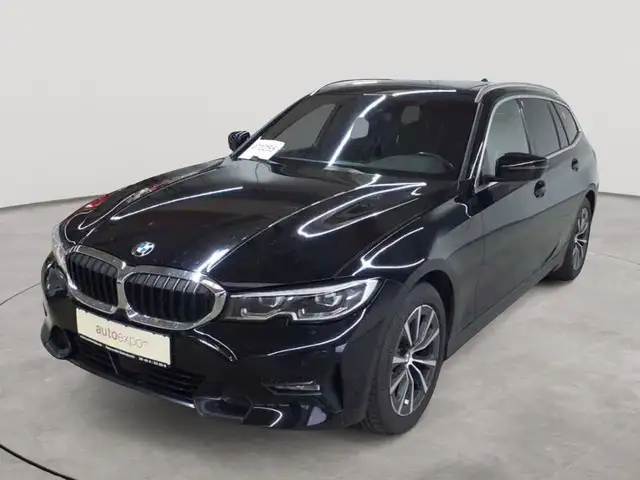 BMW 3 Series view 2