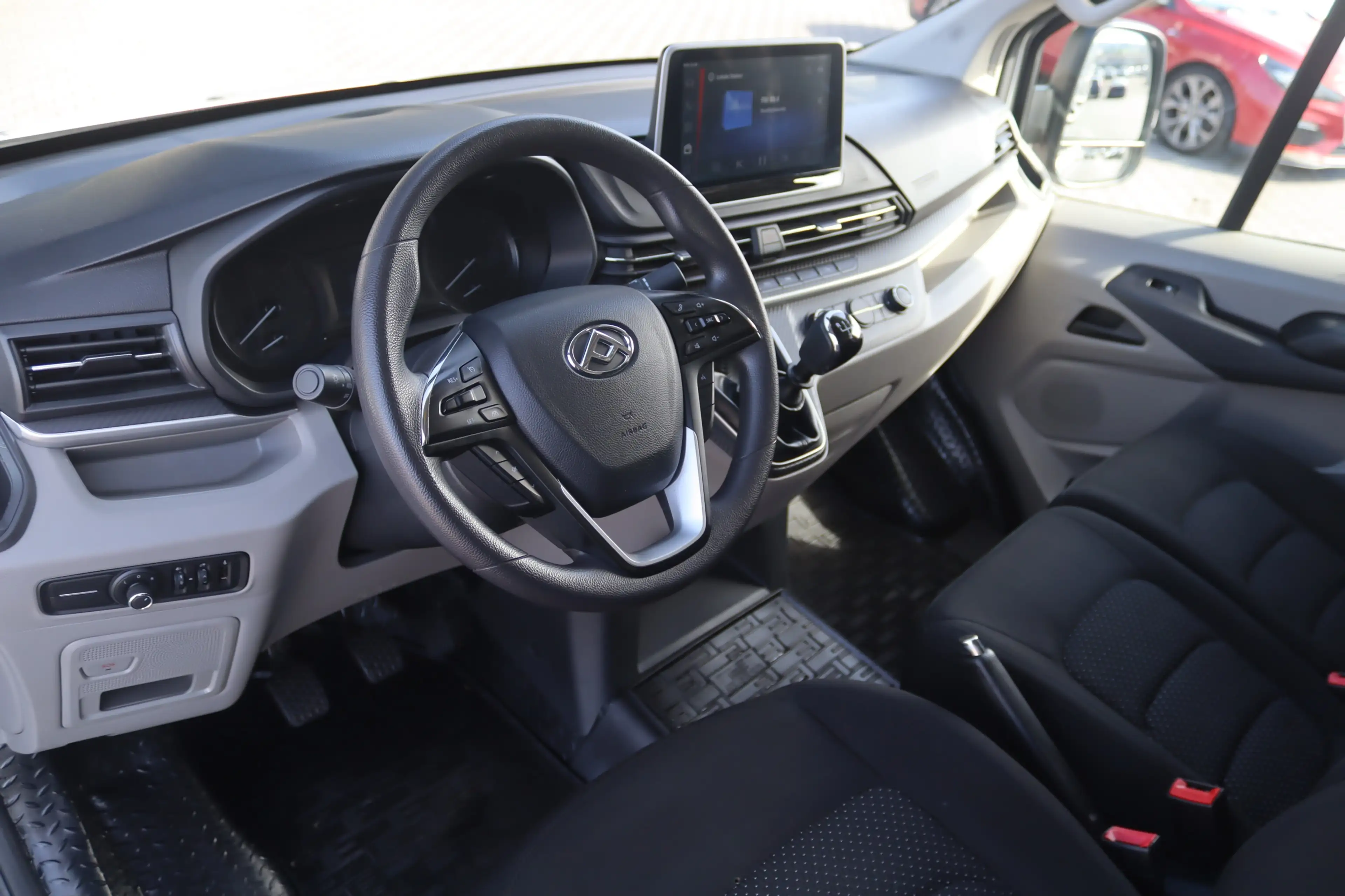 Maxus Deliver 9 AHK-Kamera-Temp.-Bluetooth-Spurhalte- — photo 10