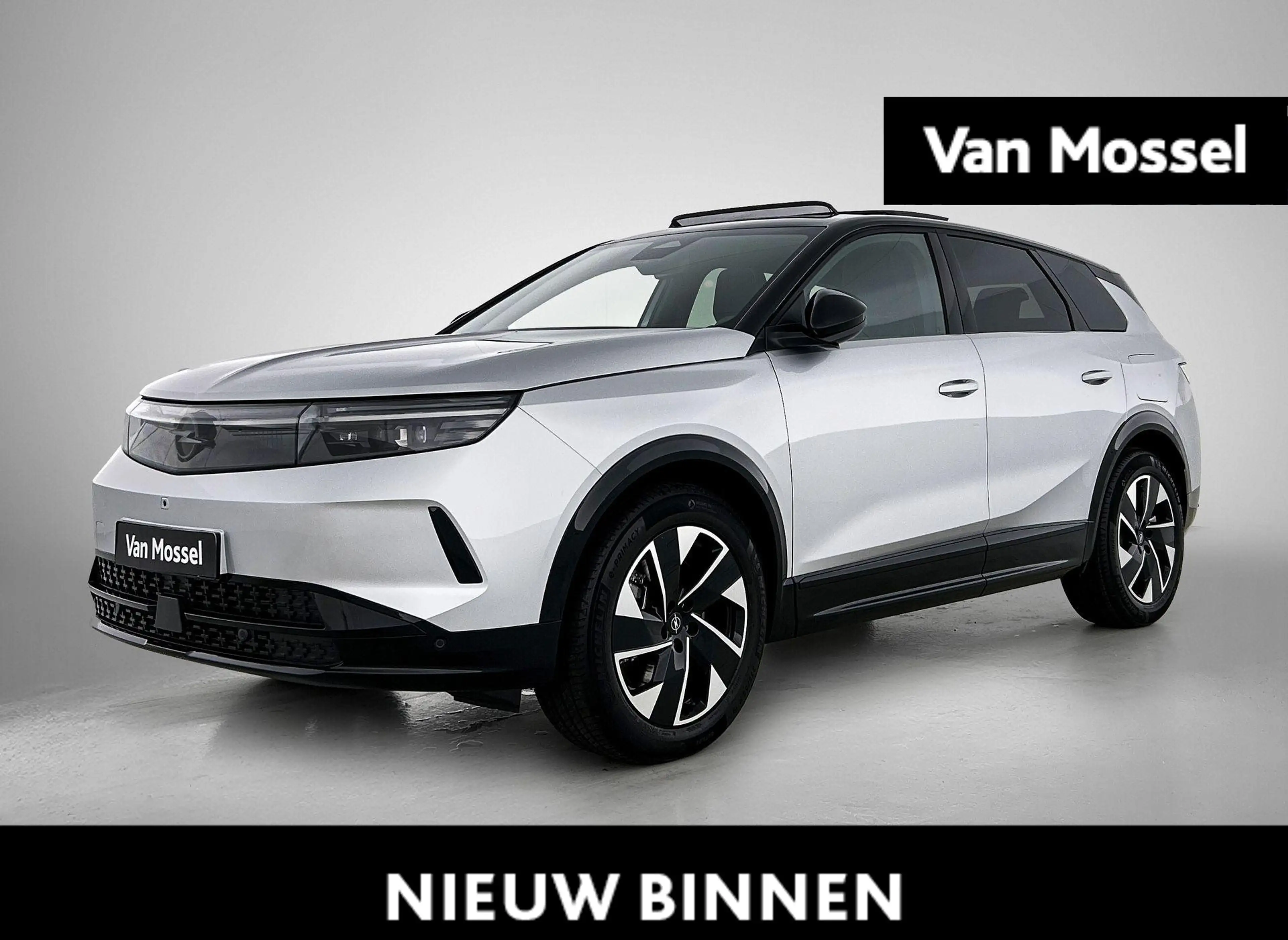 Opel Grandland Electric GS 82 kWh NIEUW | Tot 8 Jaar Garantie! |