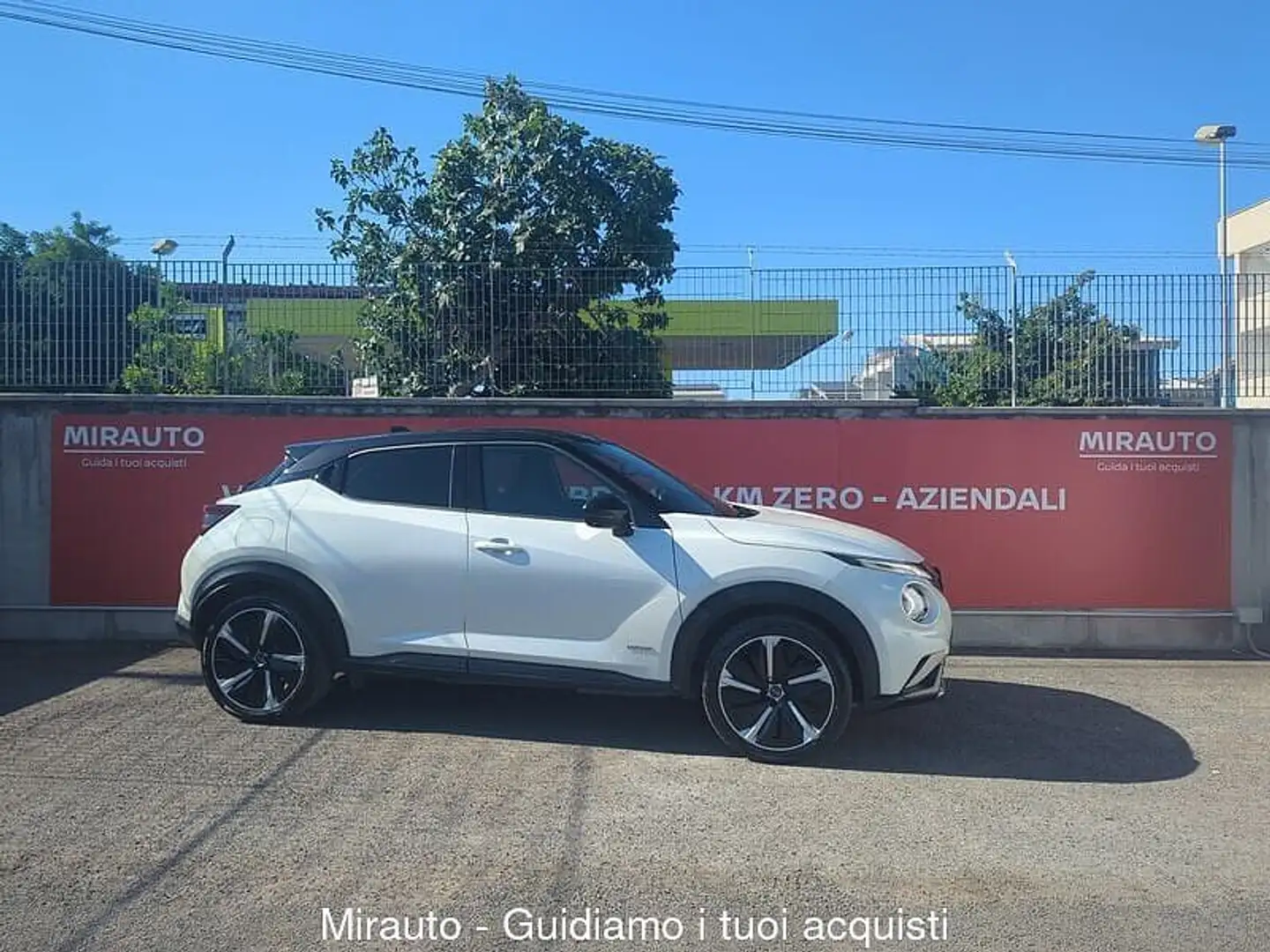 Nissan Juke 2ª serie Juke 1.6 HEV N-Design Weiß - 1