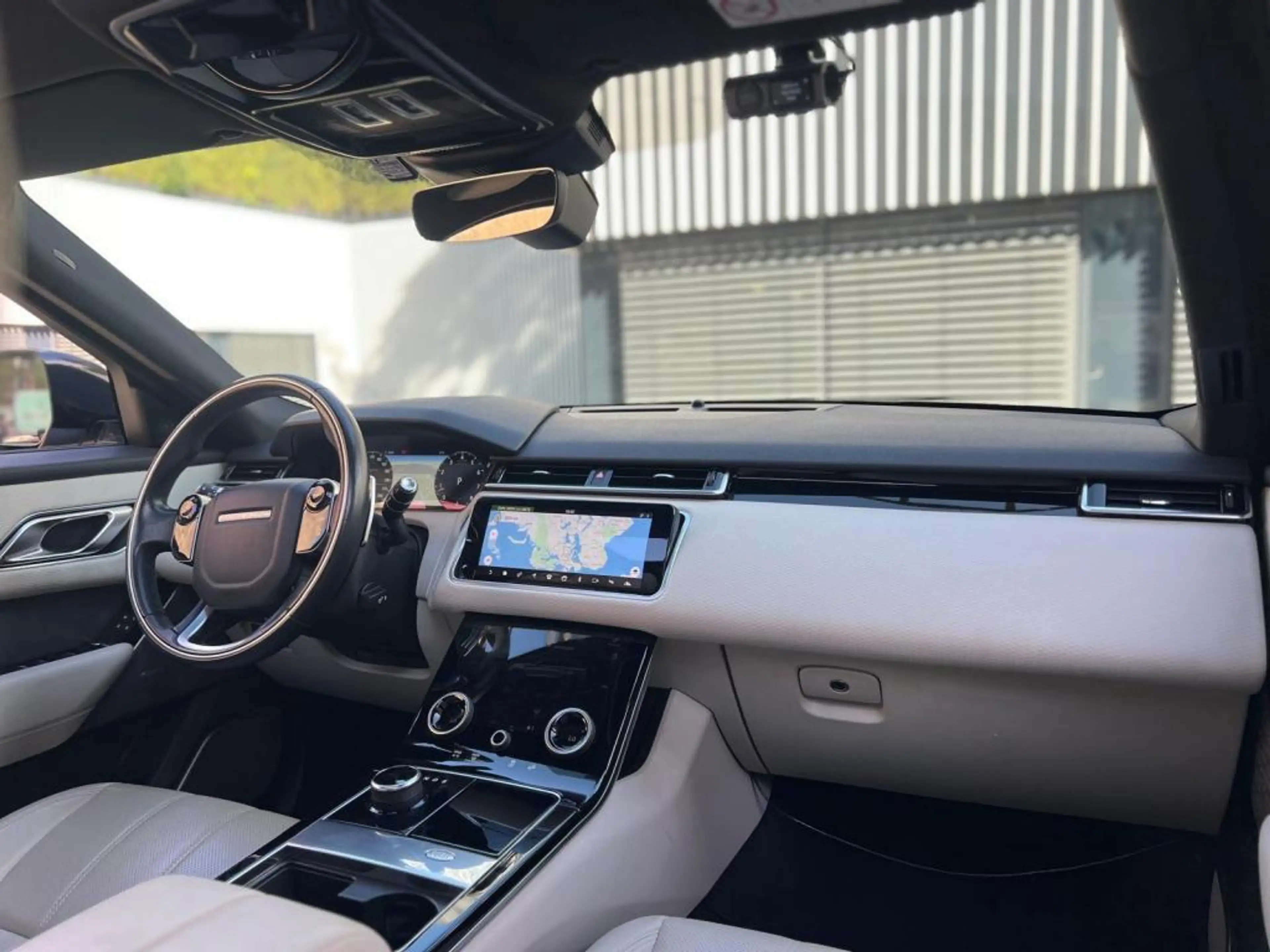 Land Rover Range Rover Velar Range Rover Velar 2.0 HSE — photo 12