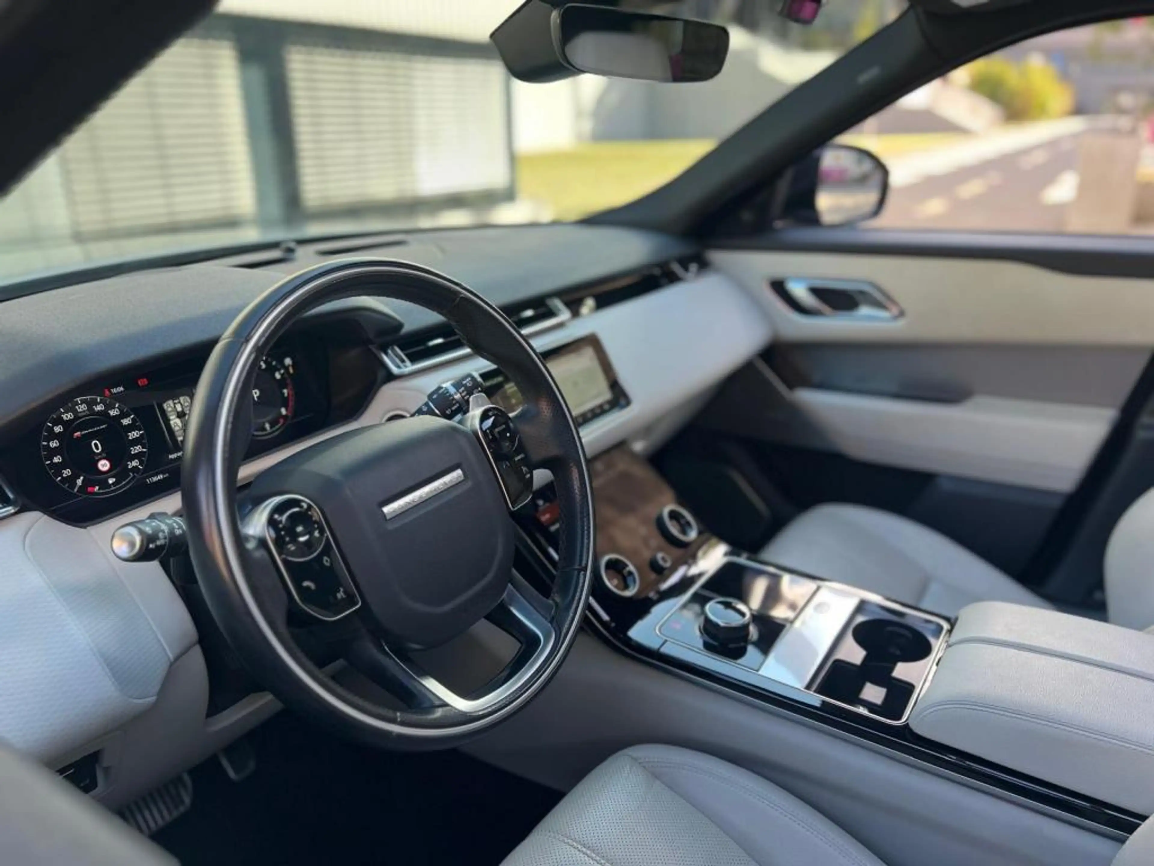 Land Rover Range Rover Velar Range Rover Velar 2.0 HSE — photo 10