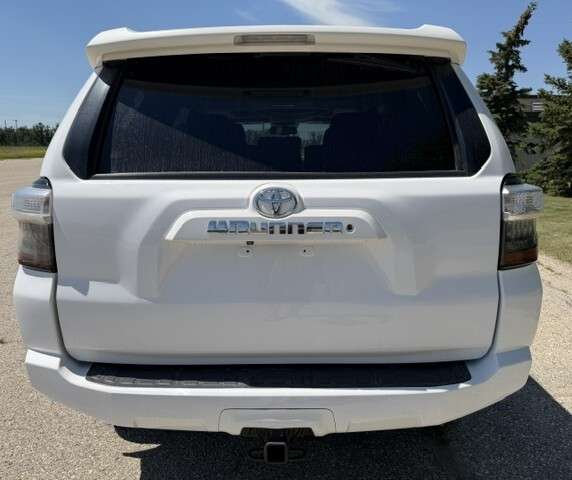 2017 Toyota 4Runner SR5 4WD 7 PASSENGER | WARRANTY INCLUDED — снимка 1
