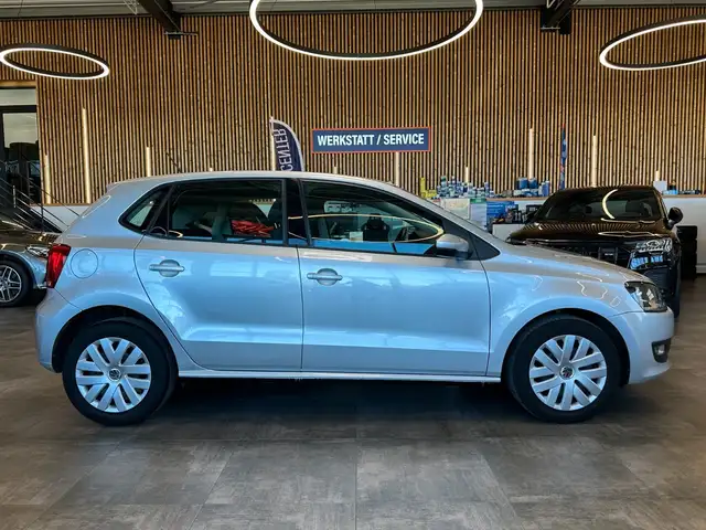 Volkswagen Polo view 12