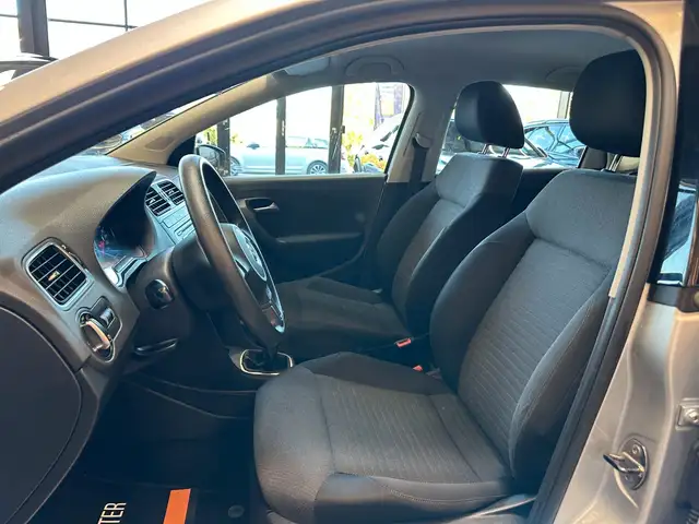 Volkswagen Polo view 7