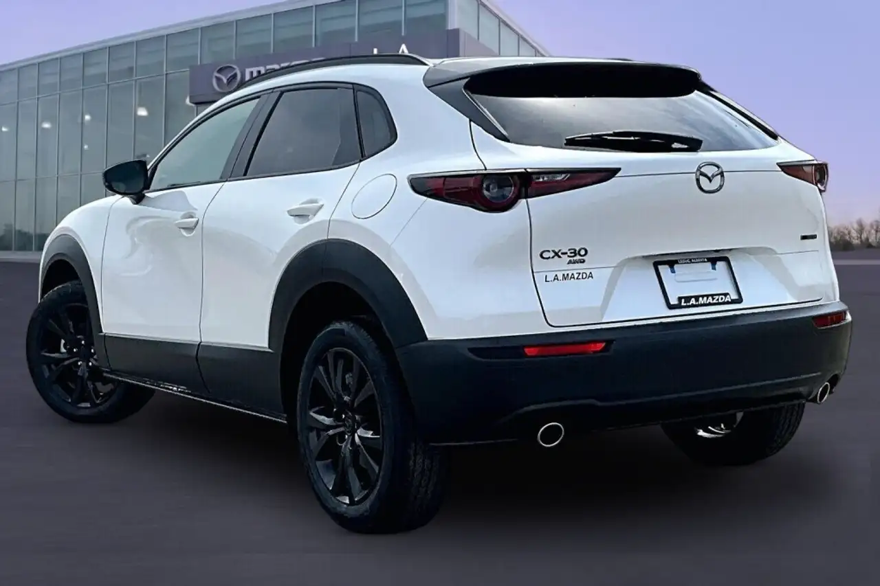 Mazda CX-30 снимка Mazda CX-30