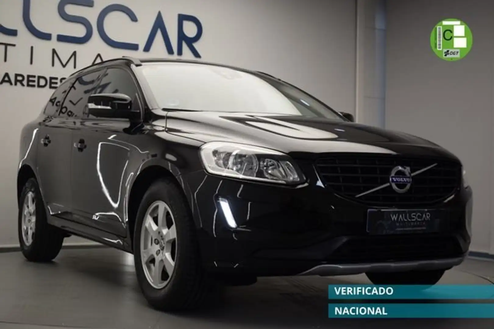 Volvo XC60 D3 Kinetic 150 Negro - 1