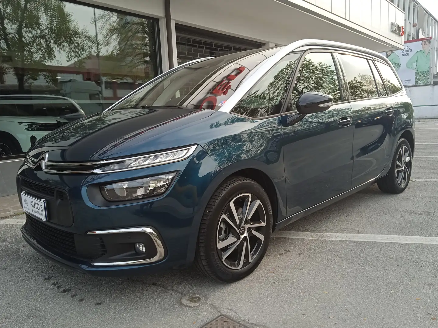 Citroen Grand C4 SpaceTourer C4 Grand Spacetourer 1.5 bluehdi Shine s Modrá - 2