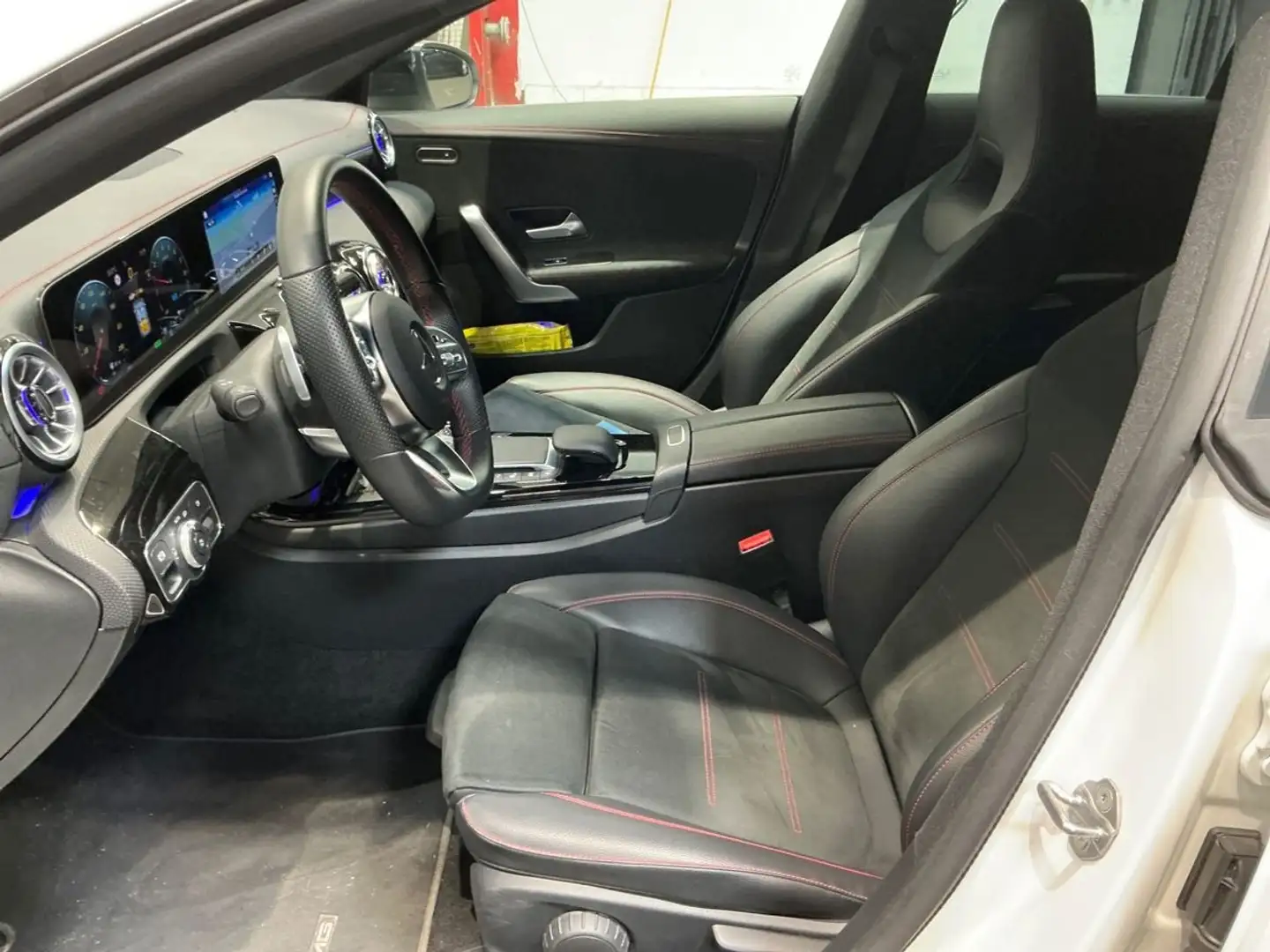 Mercedes-Benz CLA 250 CLA 250 e Shooting Brake 8G-DCT AMG Line Weiß - 1