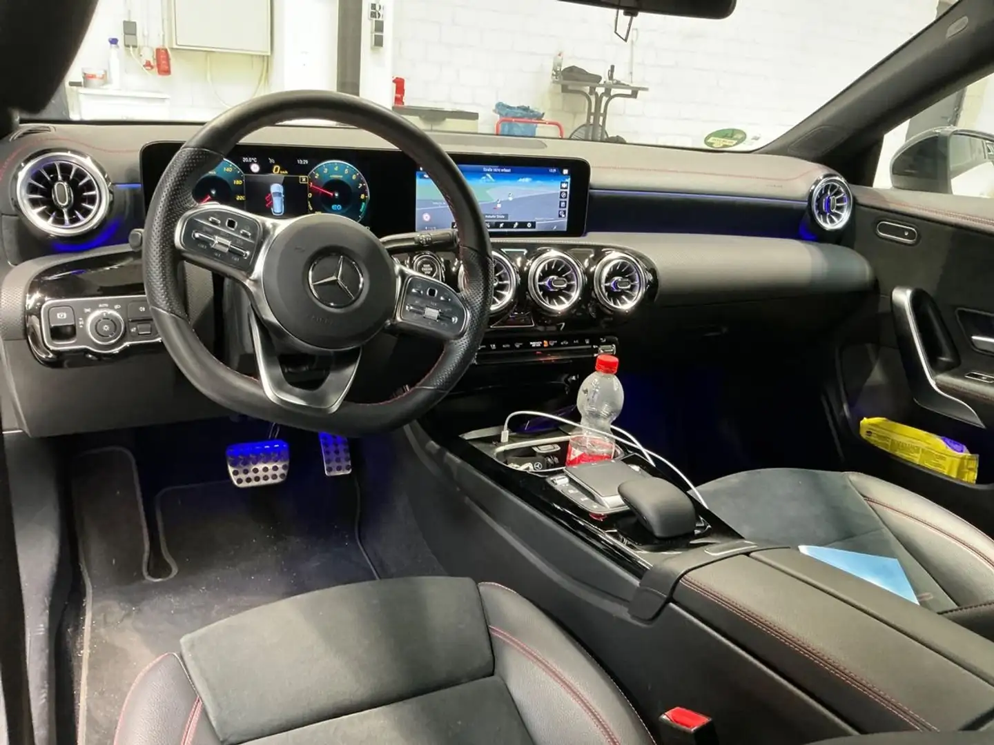 Mercedes-Benz CLA 250 CLA 250 e Shooting Brake 8G-DCT AMG Line Weiß - 2
