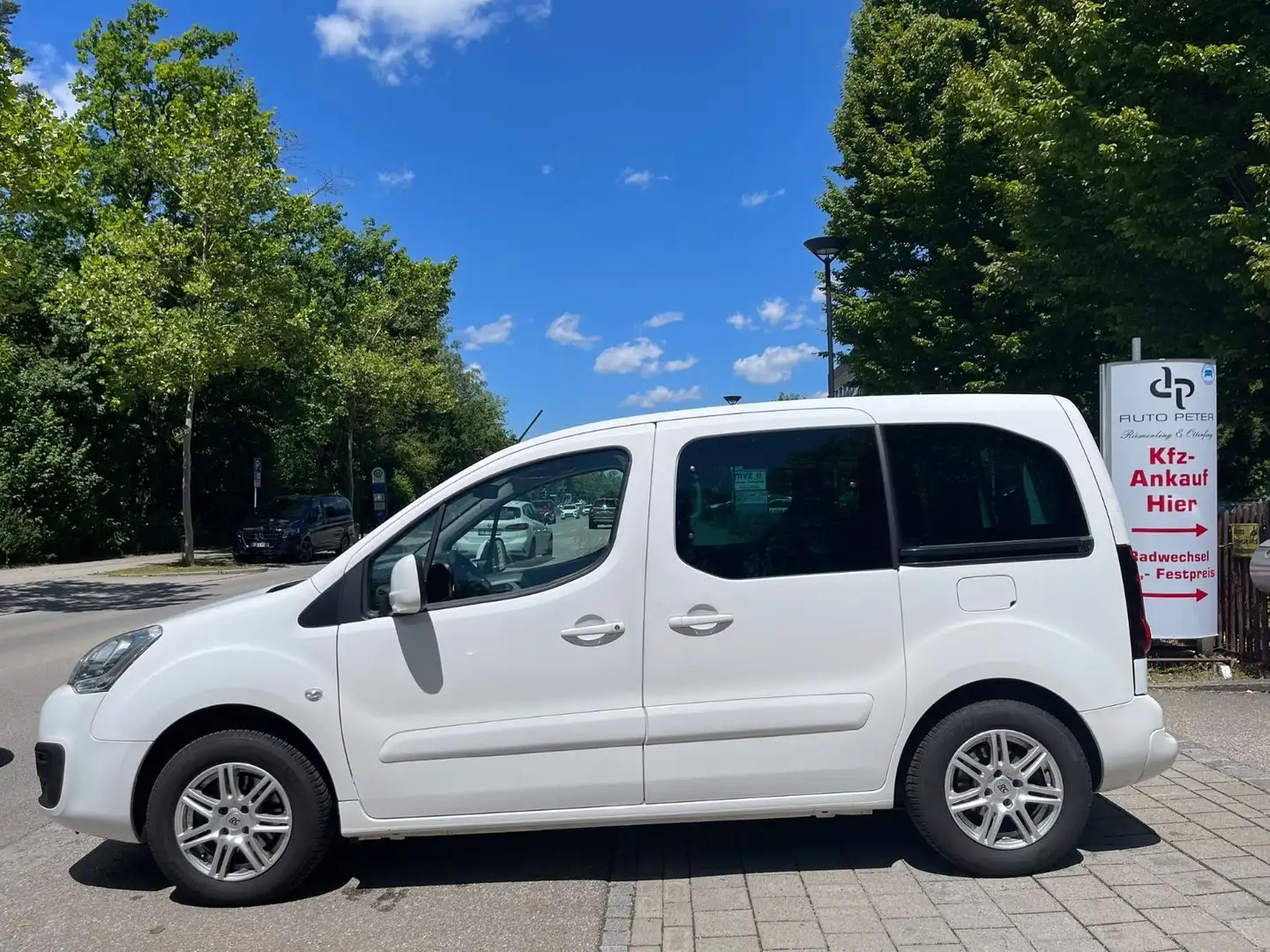 Peugeot Partner Tepee Active Weiß - 2