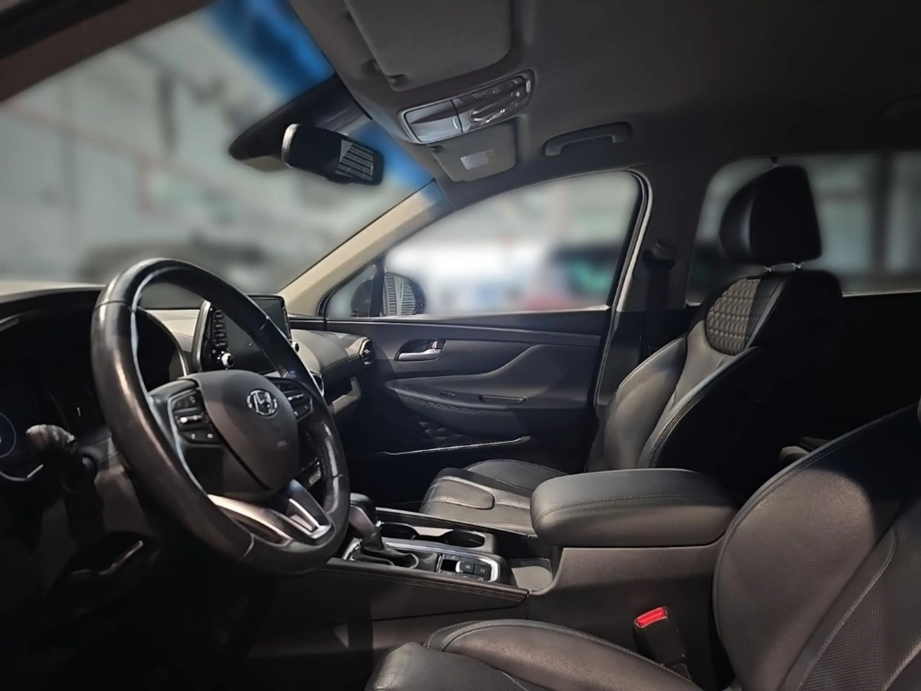 Hyundai SANTA FE 2.2 CRDi 4WD 8AT SEVEN Premium LEDER NAVI LED — photo 7