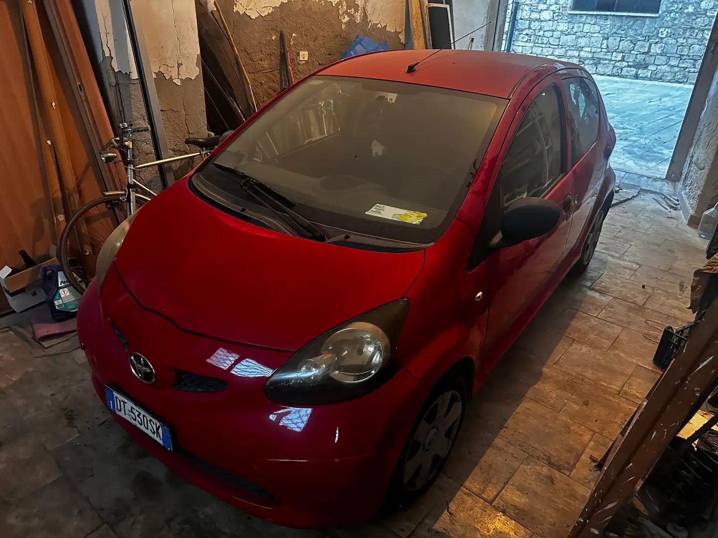 Toyota Aygo Aygo 5p 1.0 Now Rosso - 1