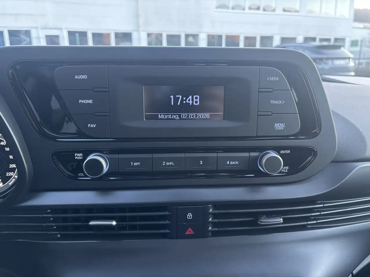 Hyundai BAYON 1.0 Select 2WD 16