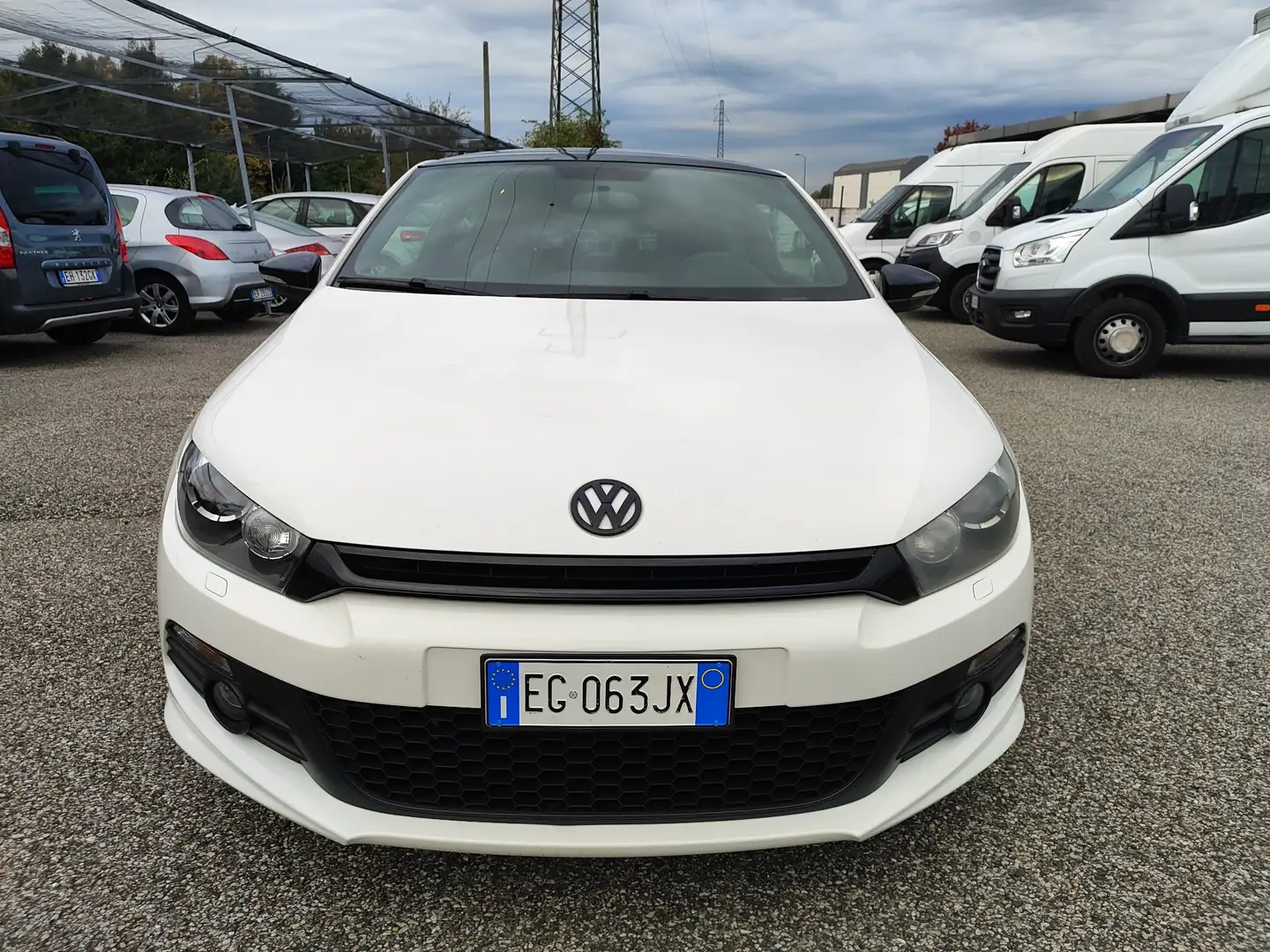 Volkswagen Scirocco 1.4 tsi 160 cv R-line Tetto apr. Cambio manuale Bianco - 1