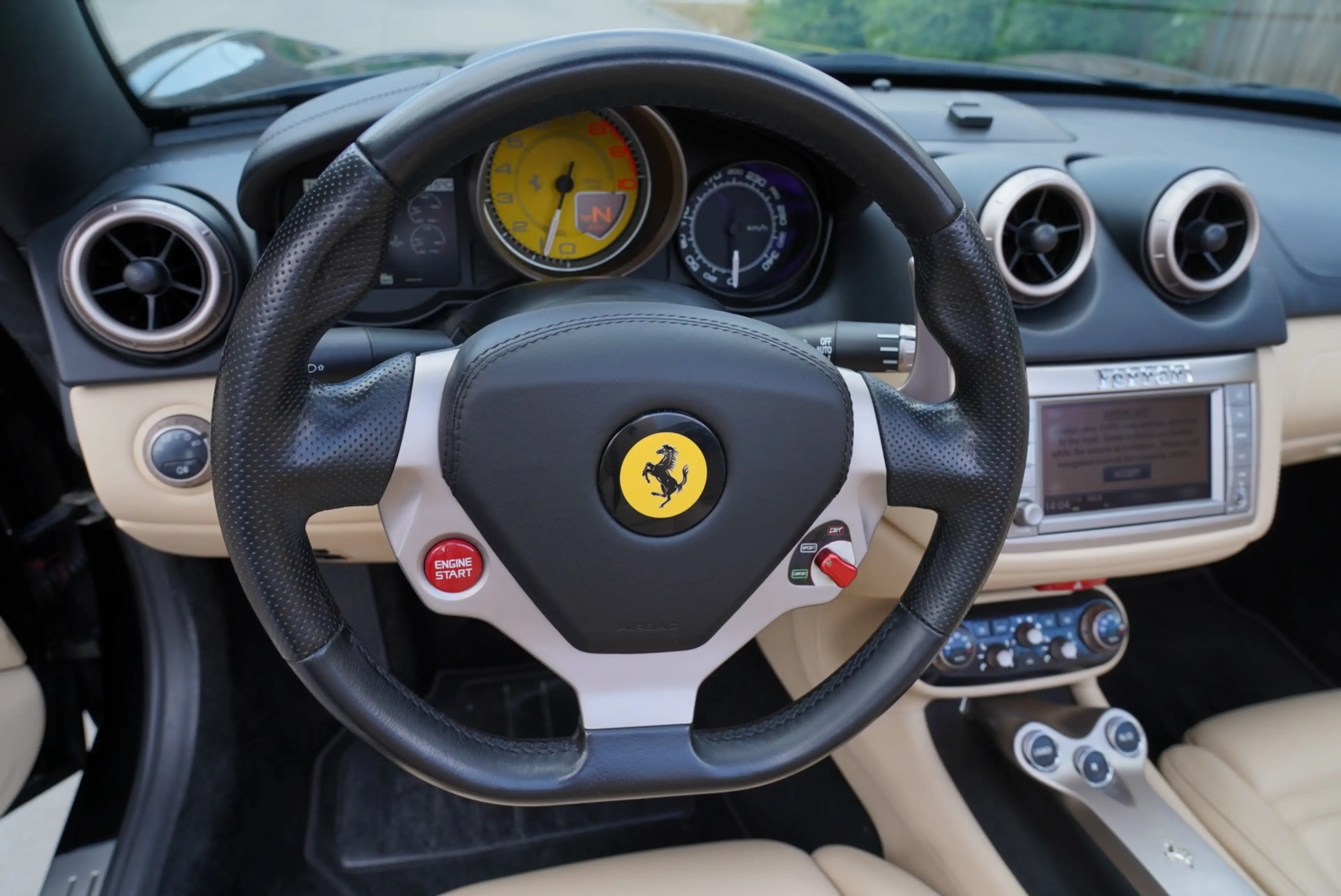 Ferrari California 4.3i V8**1st owner**Full history!! — photo 15