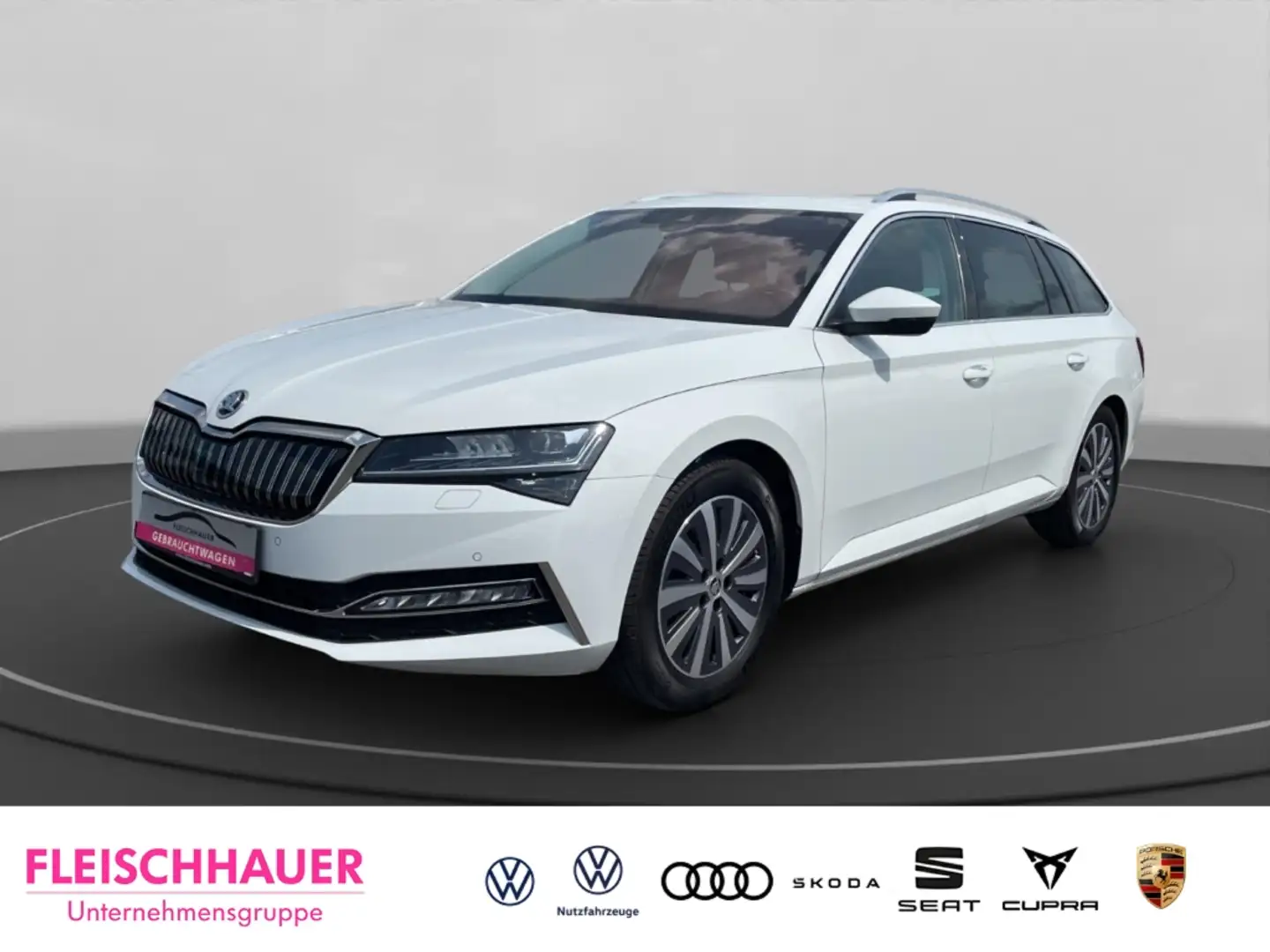 Skoda Superb Combi Style iV 1.4 TSI Style iV AHK RFK Kessy ACC Weiß - 1