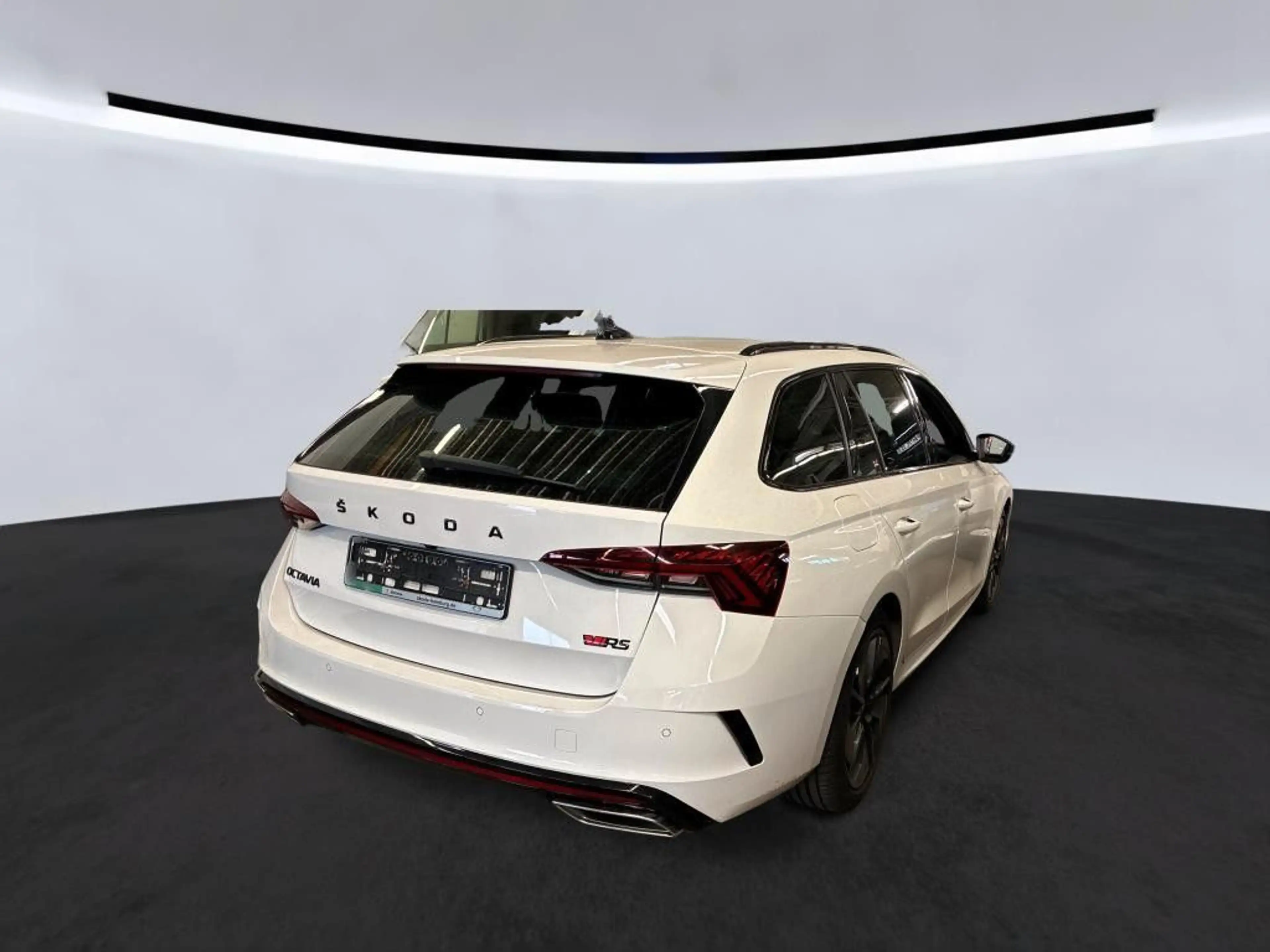 Skoda Octavia Combi RS DSG/AHK/HUD/ACC/SHZ/KESSY/NAVI — photo 6
