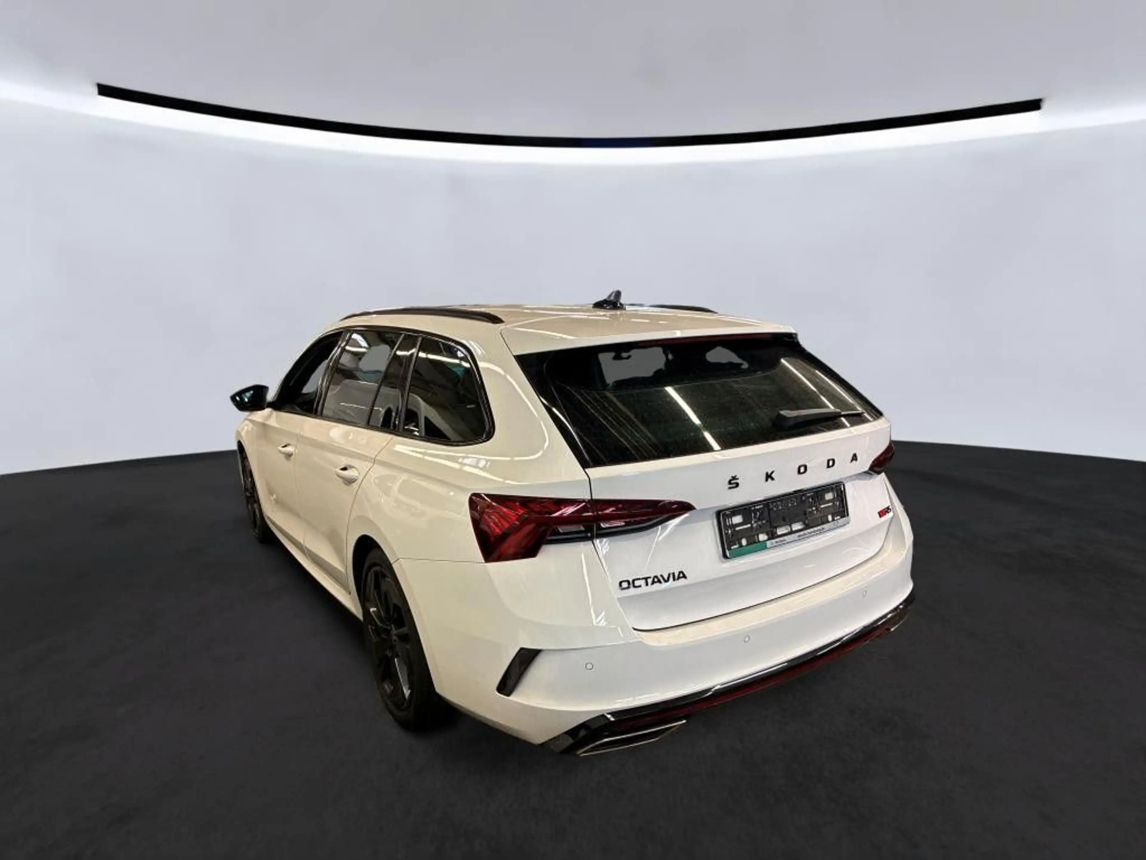Skoda Octavia Combi RS DSG/AHK/HUD/ACC/SHZ/KESSY/NAVI — photo 5