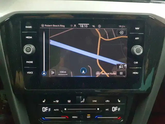 Volkswagen Passat view 12