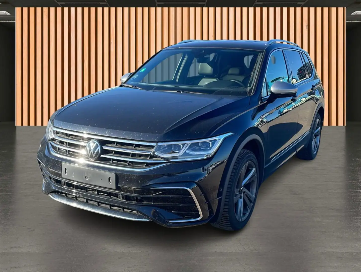 Volkswagen Tiguan Allspace 2.0 TSI DSG R-Line 4Motion*7Sitze Schwarz - 2