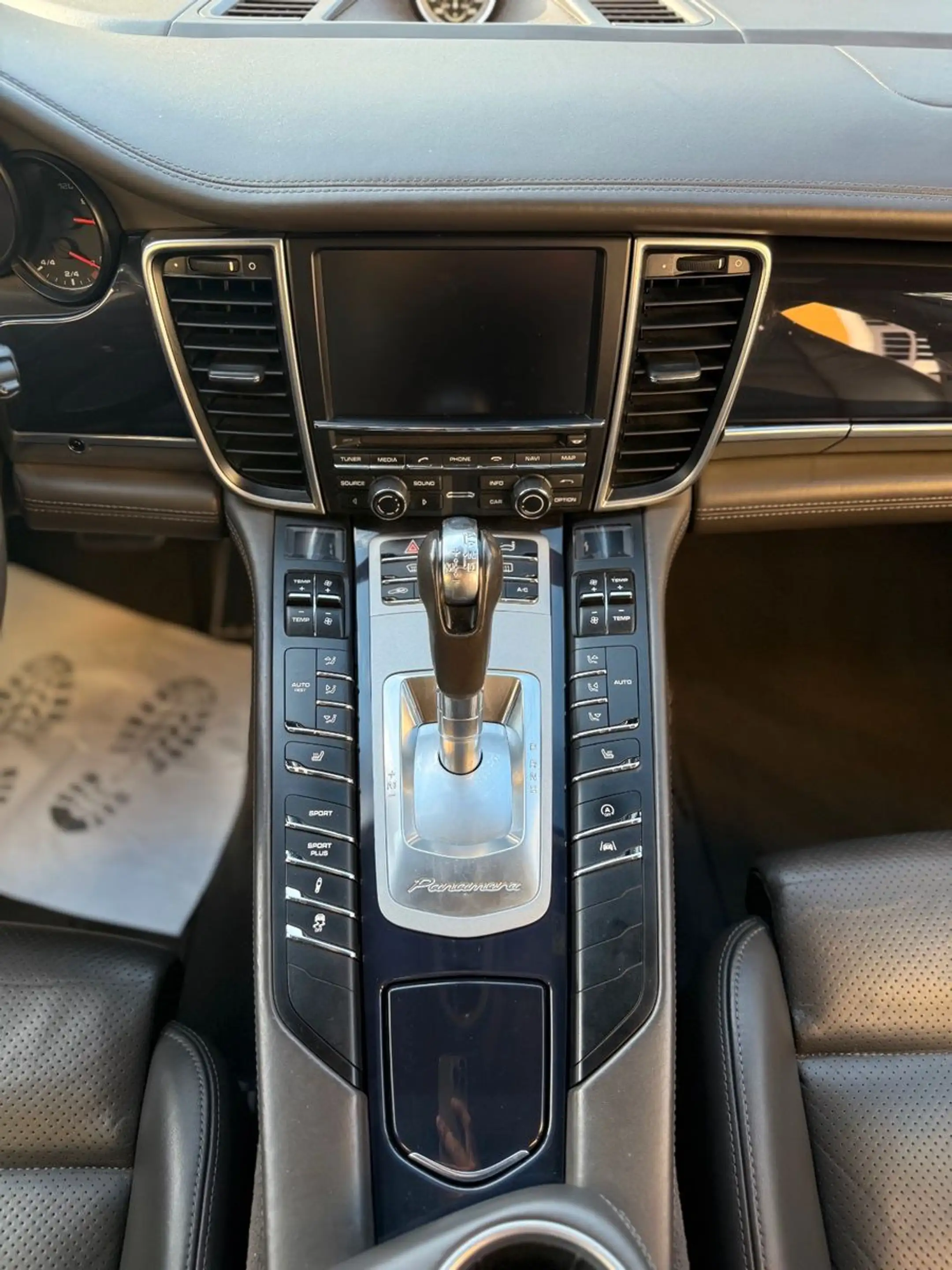 Porsche Panamera Diesel — photo 10