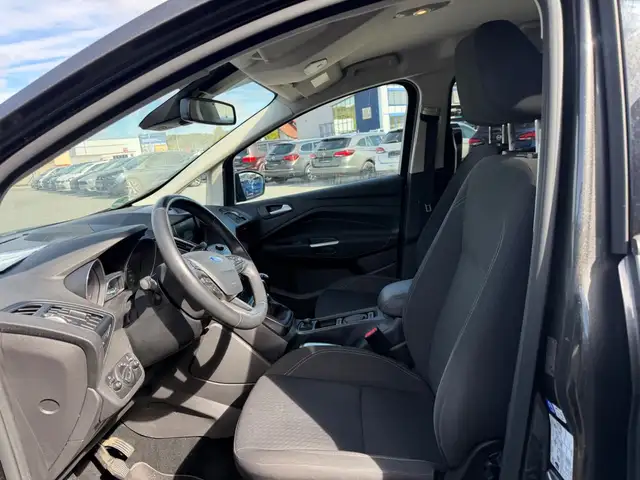 Ford Grand C-Max view 9