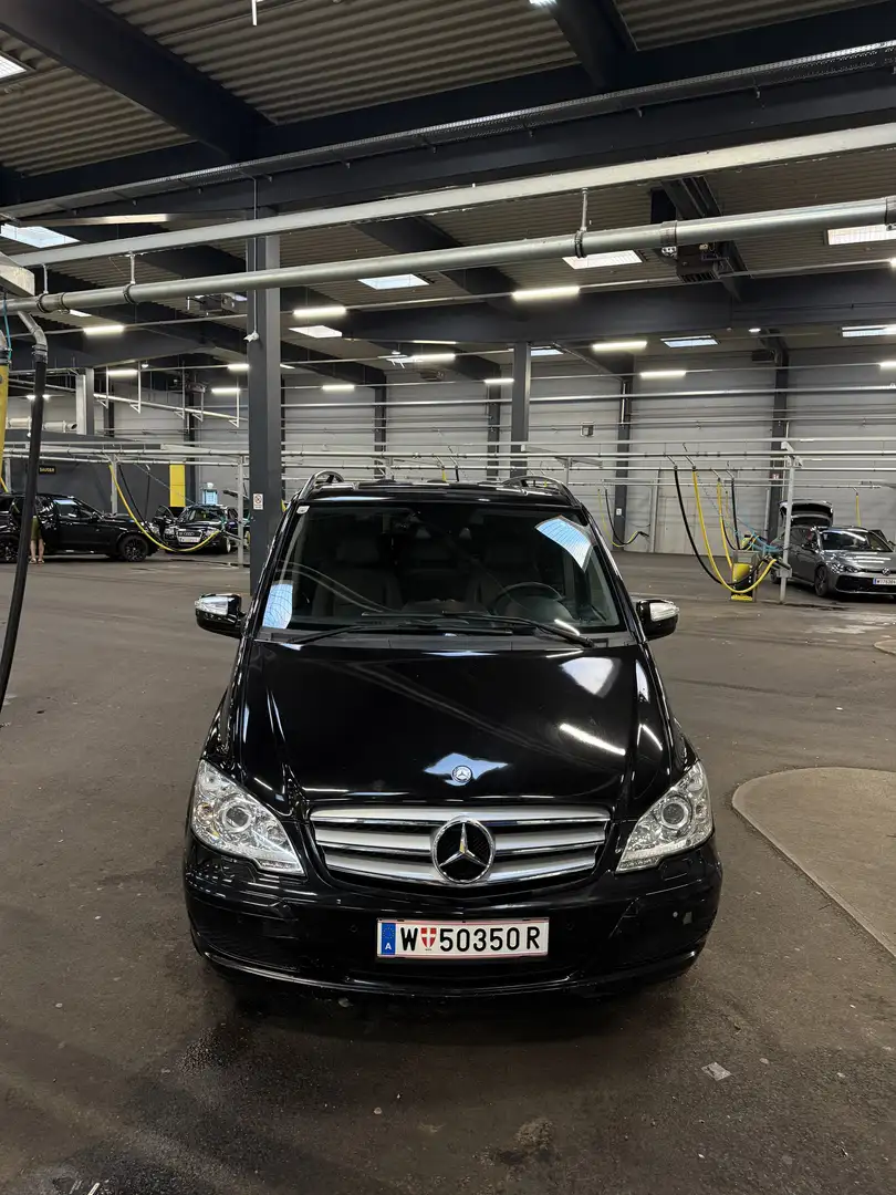 Mercedes-Benz Viano 3,0 V6 Extra Lang Schwarz - 1