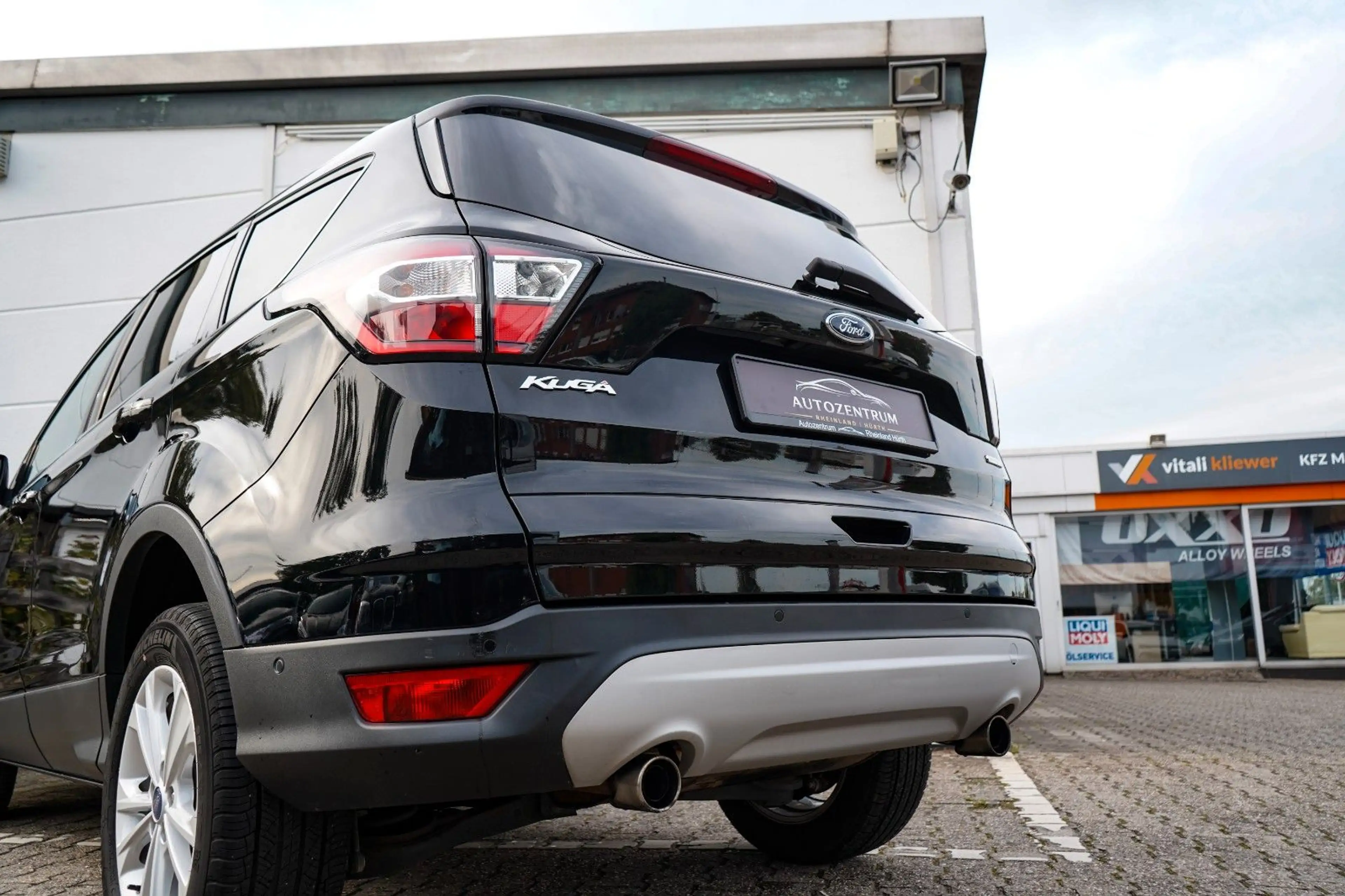 Ford Kuga Titanium*52TKM*CarPlay*8-Fach* — photo 6