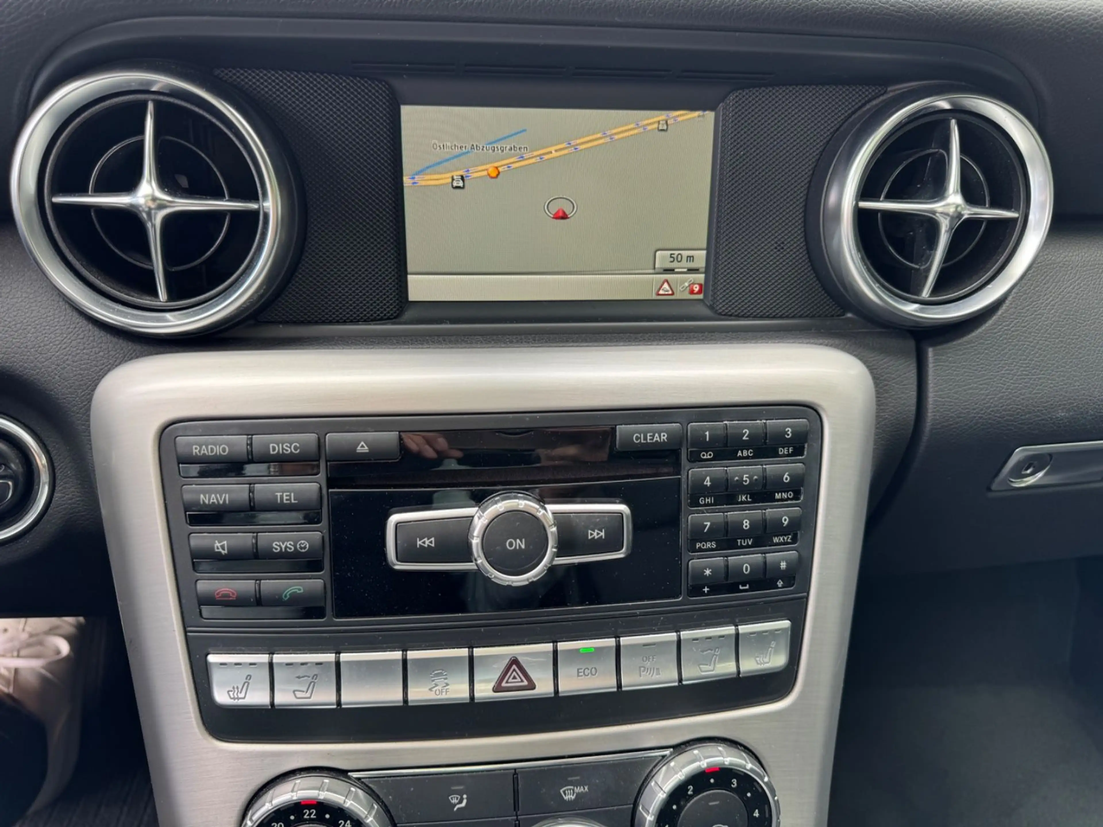 Mercedes-Benz SLK 200 Roadster BlueEfficiency — photo 15