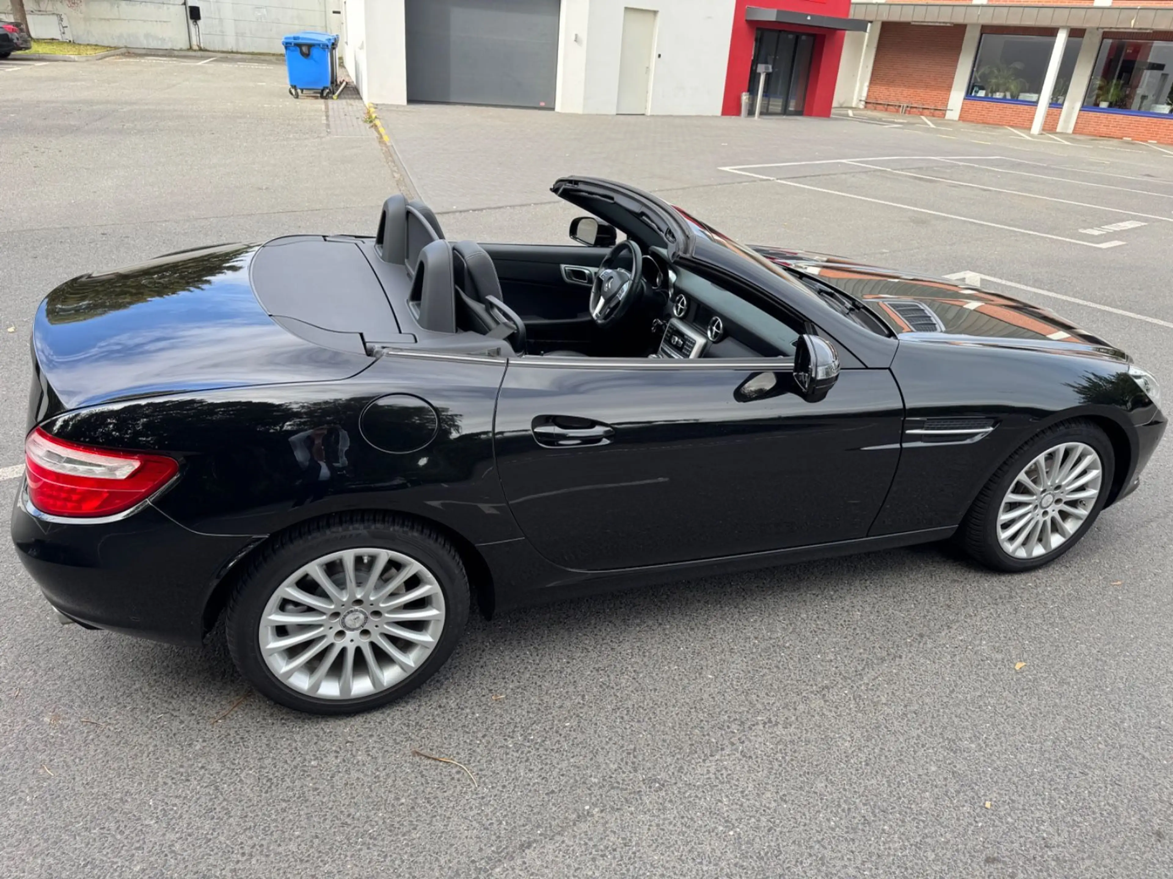 Mercedes-Benz SLK 200 Roadster BlueEfficiency — photo 12