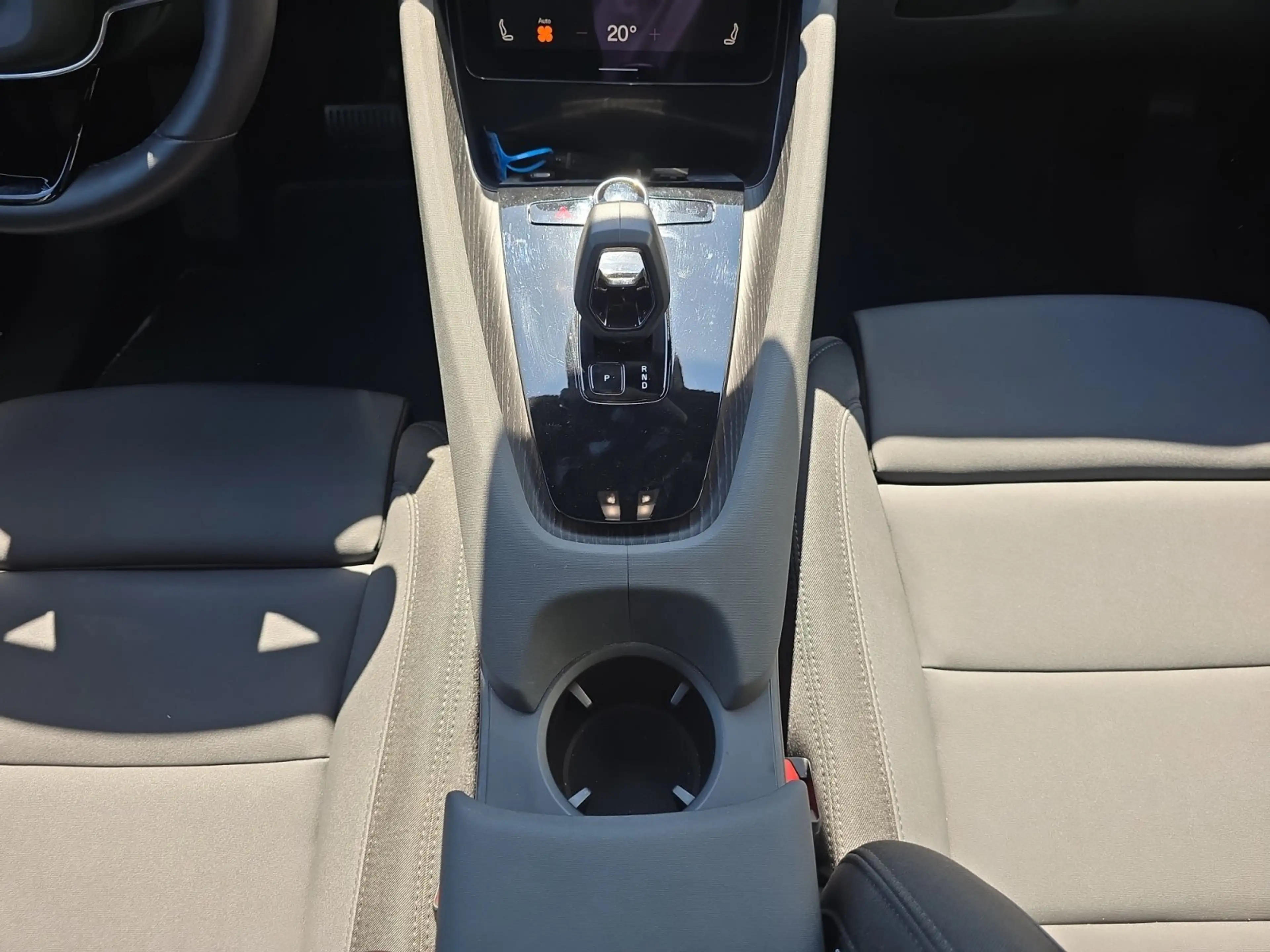 Polestar 2 Long Range Dual — photo 12